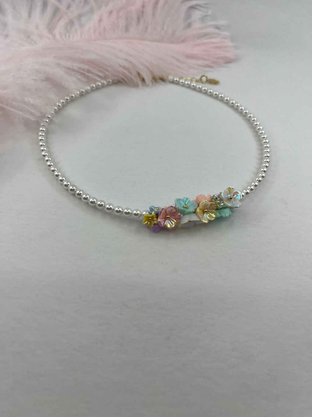 Pearl Flowers Choker Necklace with earrings : 18K Gold Plated