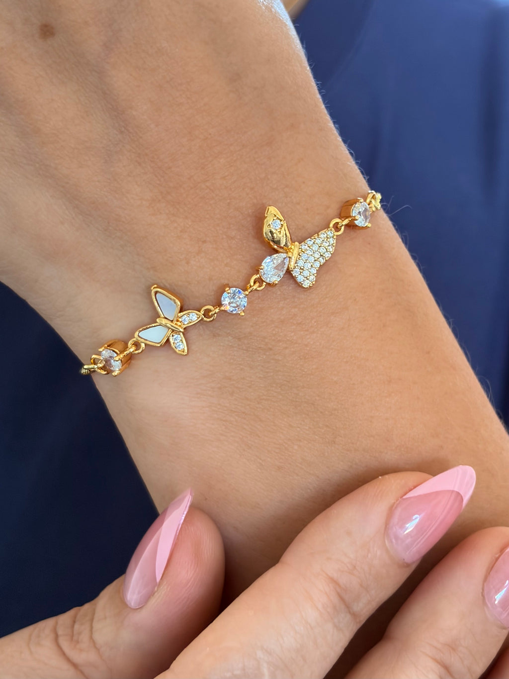 Butterfly bracelet with slider chain