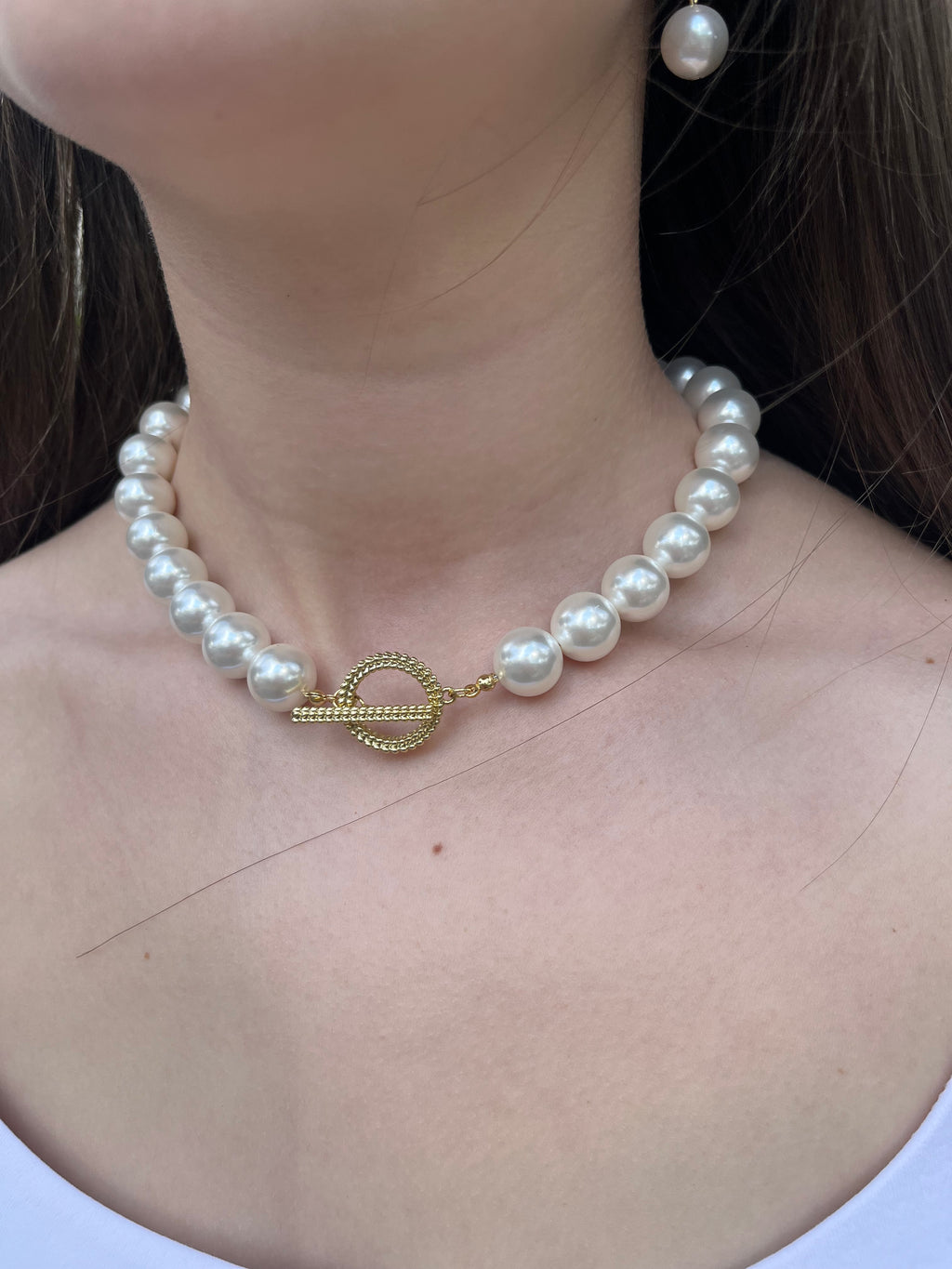 Shell Pearl Necklace and earrings, 18K Gold Plated Clasp