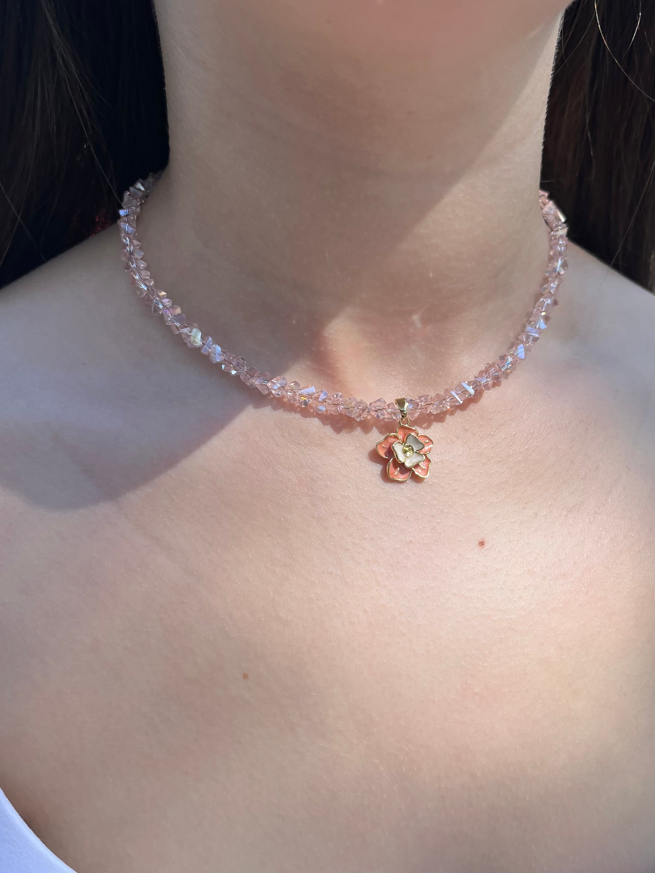 Enamel Flower Crystal Choker Necklace – 18K Gold Plated