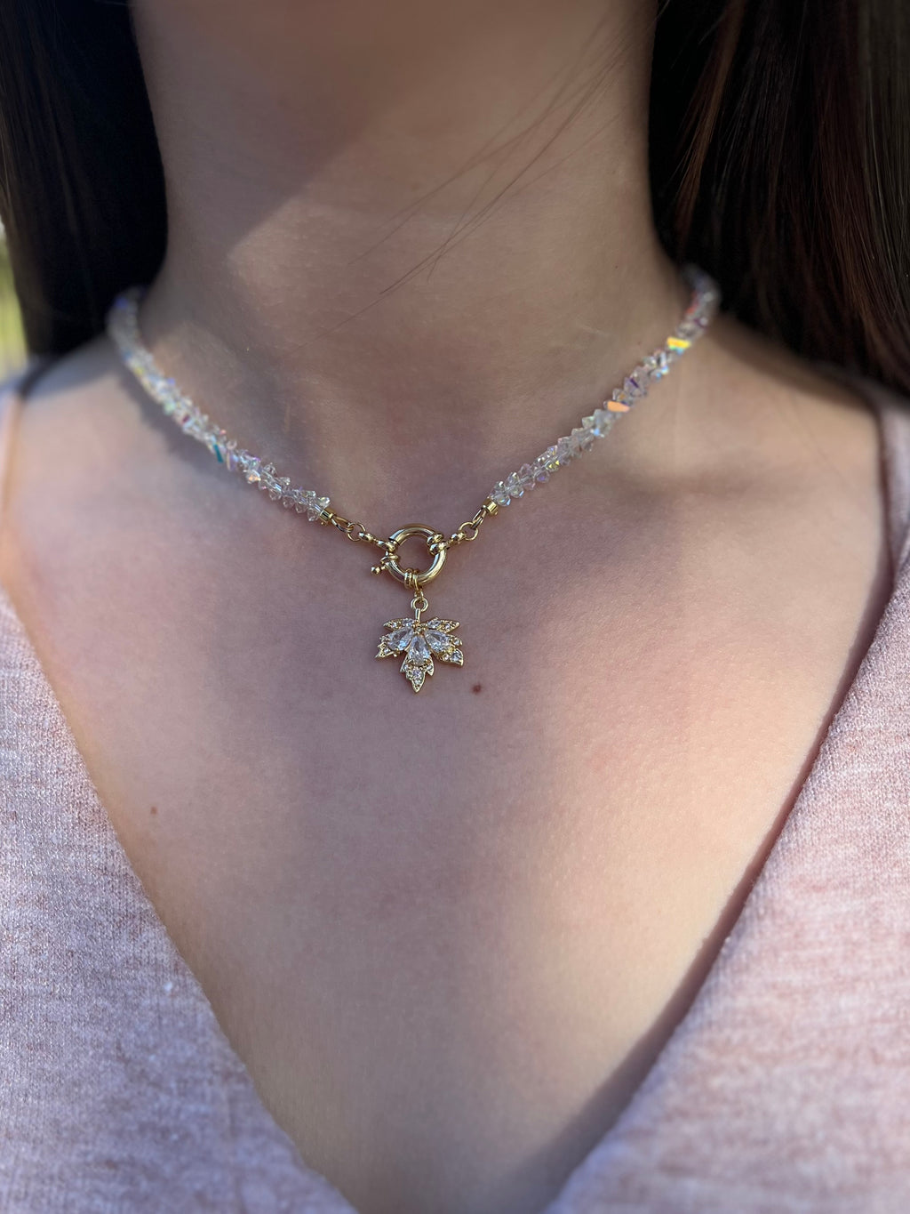 Crystal Glass Bead Choker: 18K Gold Pendant Maple Leaf