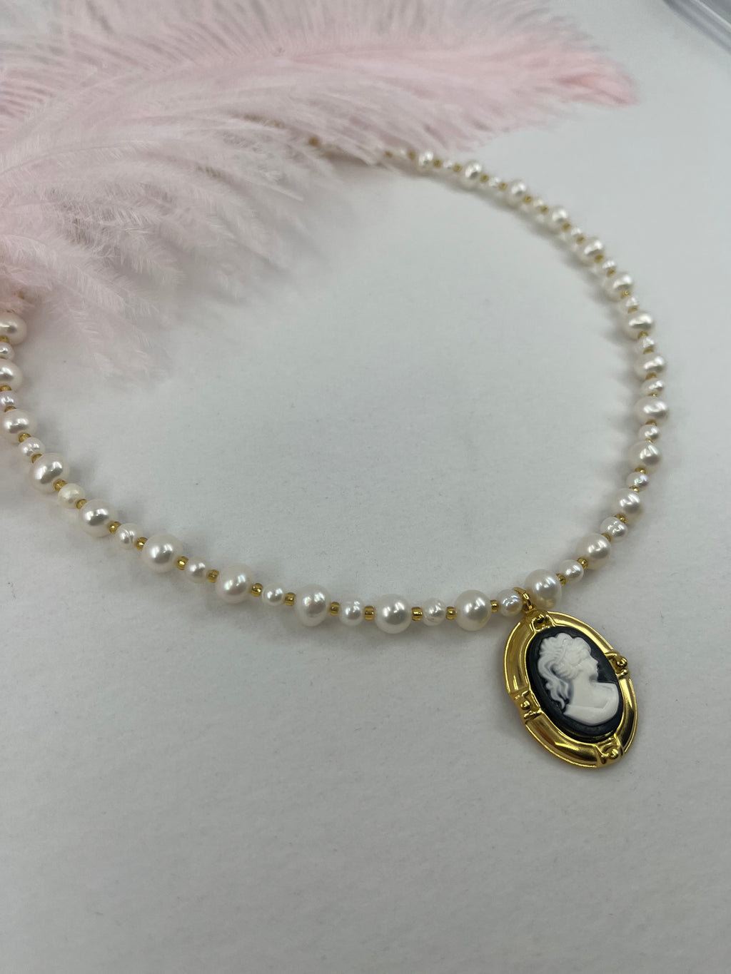 Pearl Necklace with cameo pendant: 18K Gold Plated