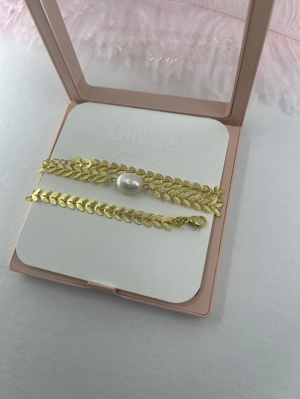 18K Gold Chain choker with natural pearl