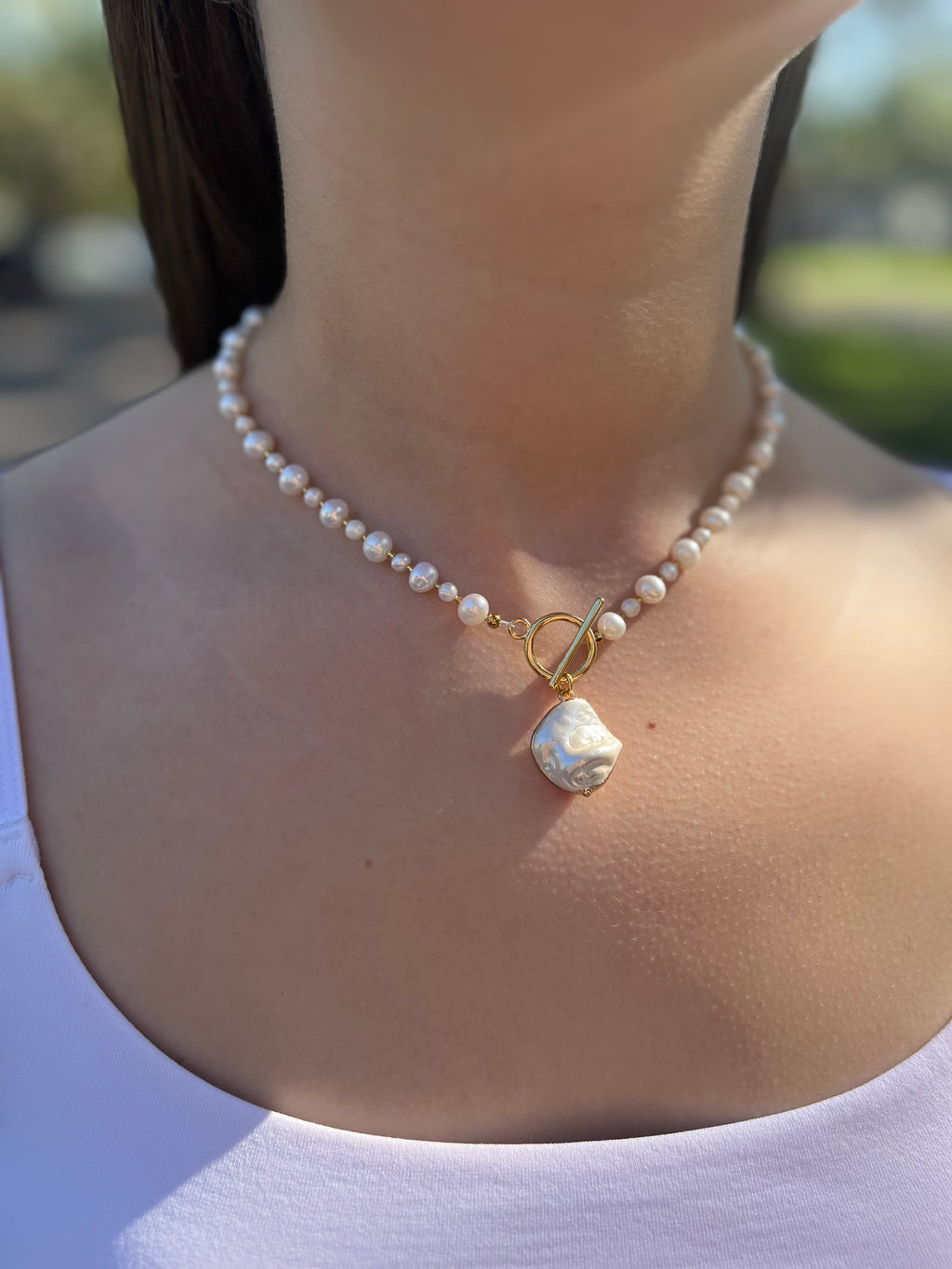 Pearl Choker Necklace with Shell pendant: 18K Gold Plated