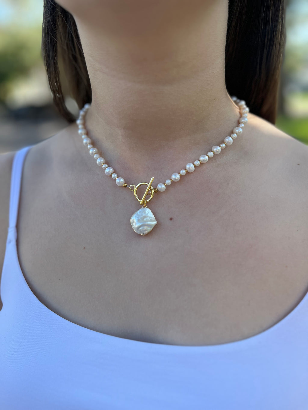Pearl Choker Necklace with Shell pendant: 18K Gold Plated