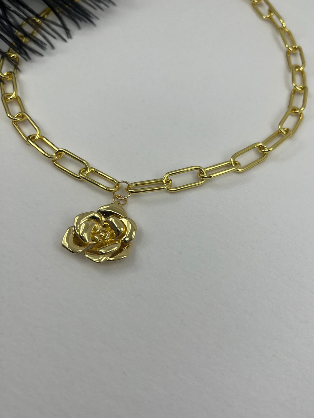 18K Gold Chunky Chain Necklace with rose