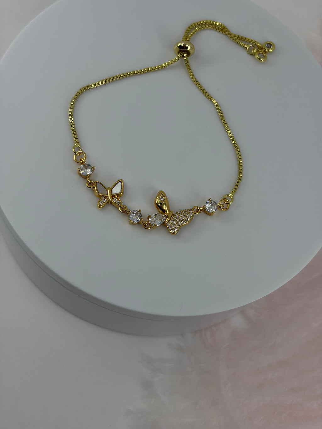 Butterfly bracelet with slider chain