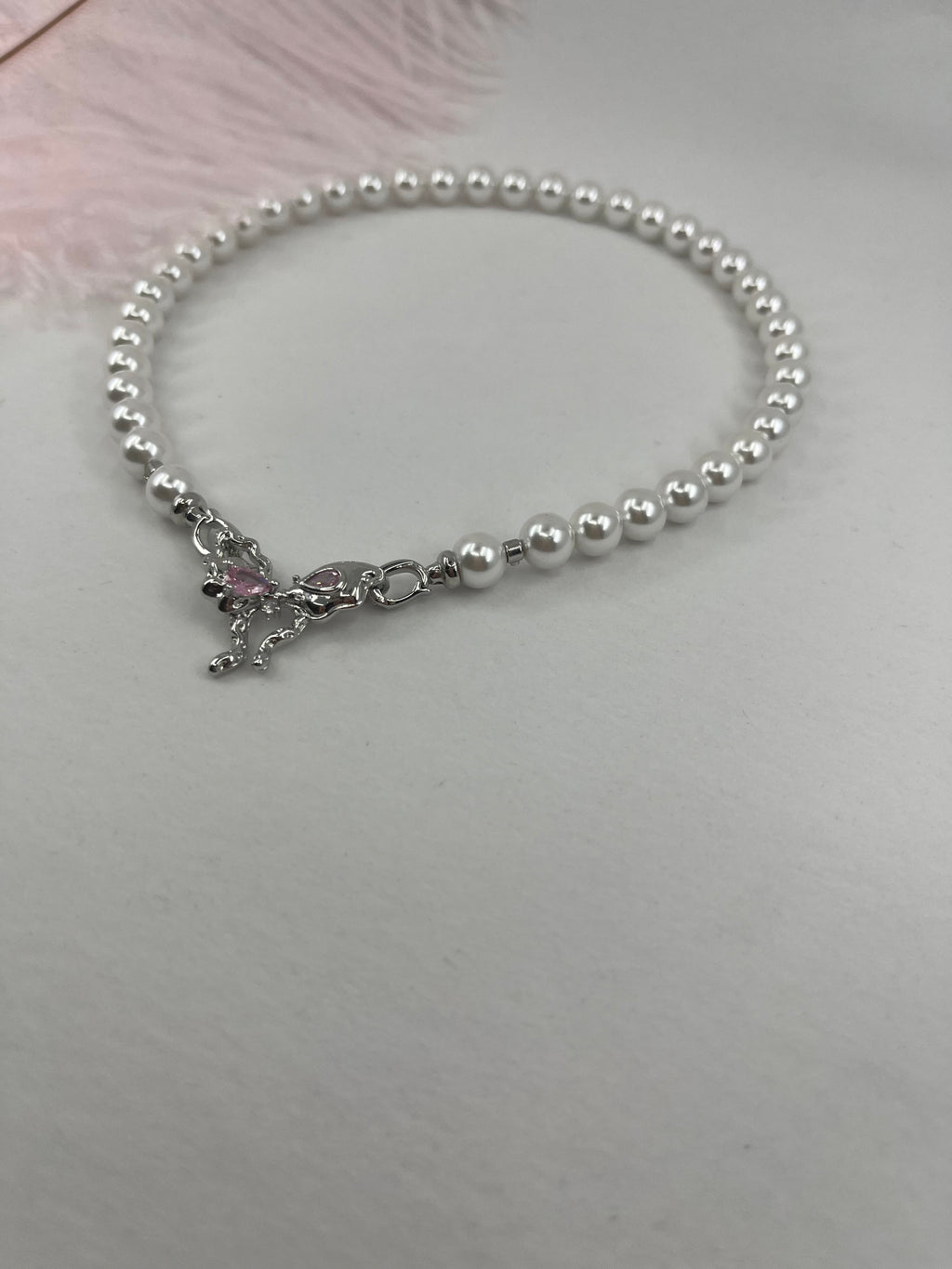 Shell Pearl Necklace with butterfly Clasp