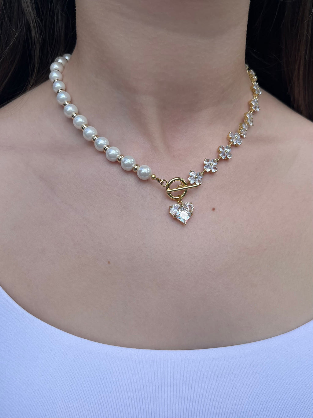 Asymmetrical Pearl Necklace with earrings : 18K Gold Plated