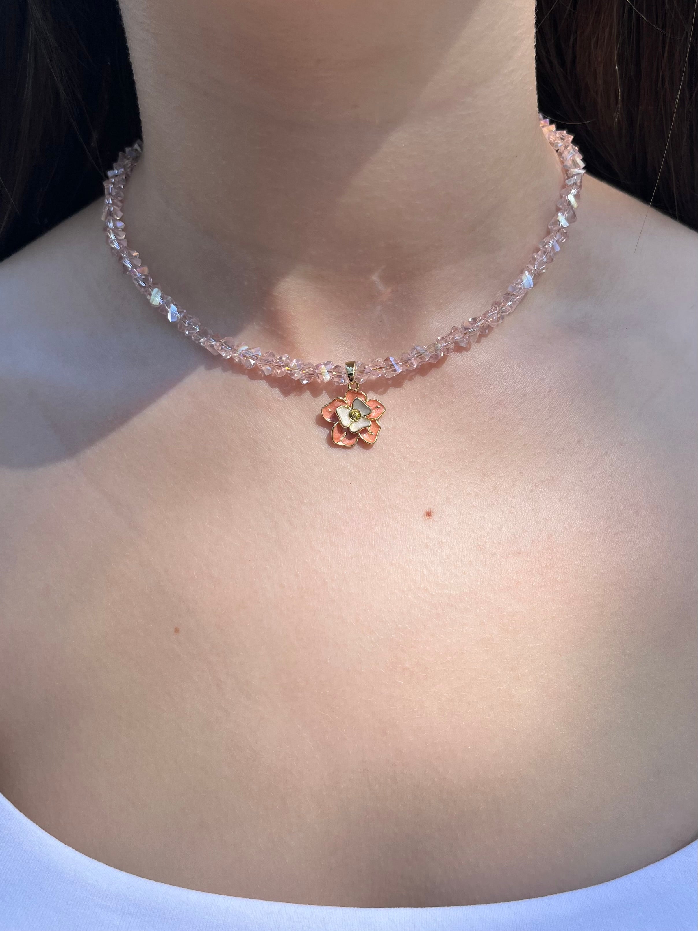 Enamel Flower Crystal Choker Necklace – 18K Gold Plated