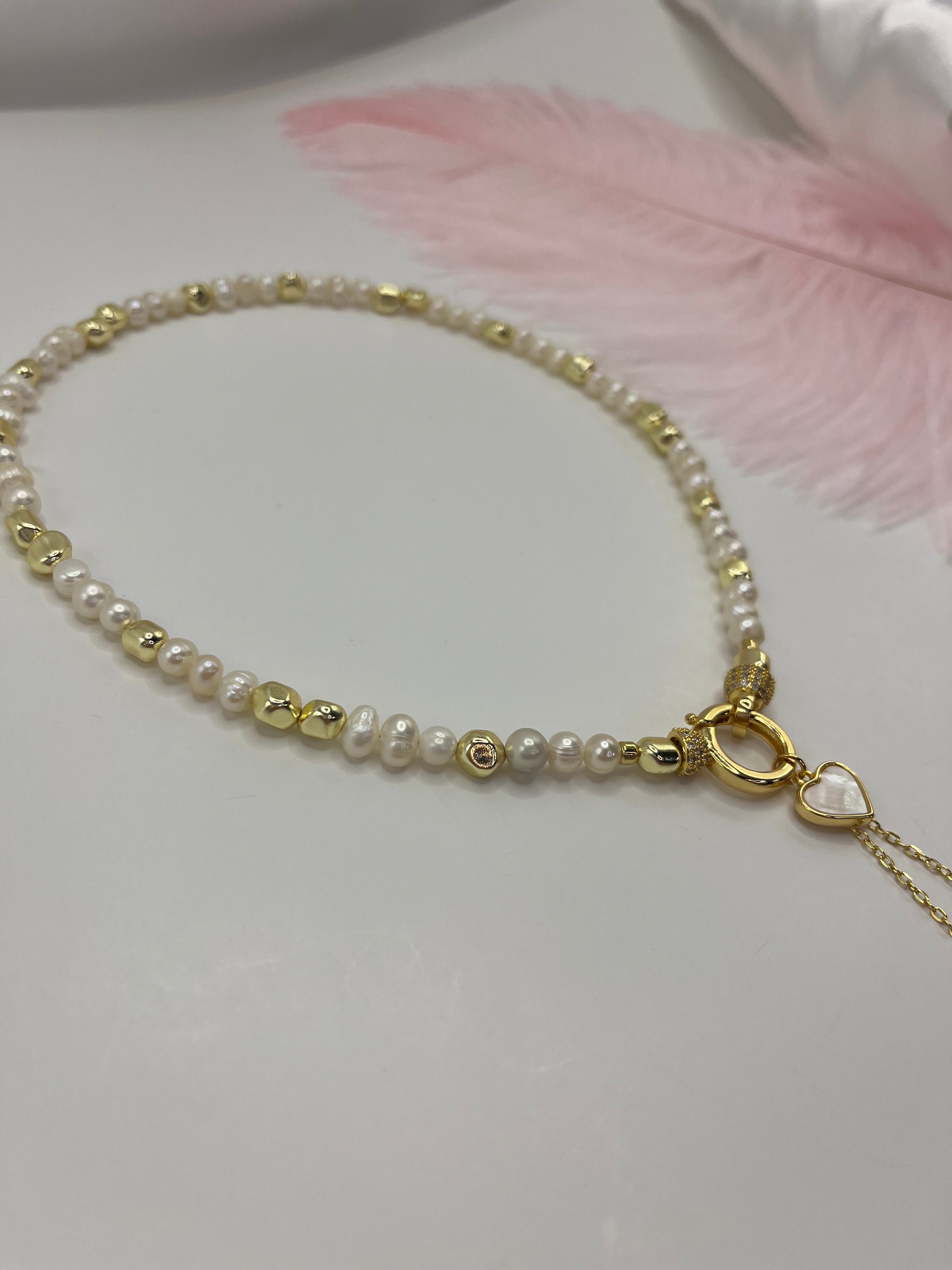 Freshwater Pearl Choker Necklace with heart pendant: 18K Gold Plated