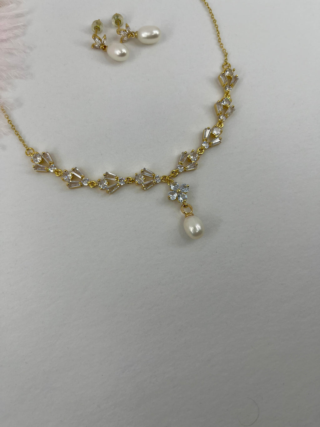 Natural Pearl & Zirconia Necklace with Earrings – 18K Gold Plated, Gift Box