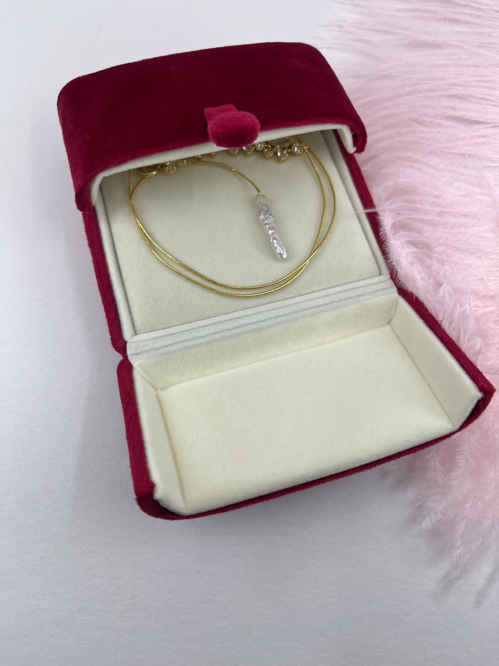 Baroque Pearl and zirconia Y-Necklace, 18k gold plated