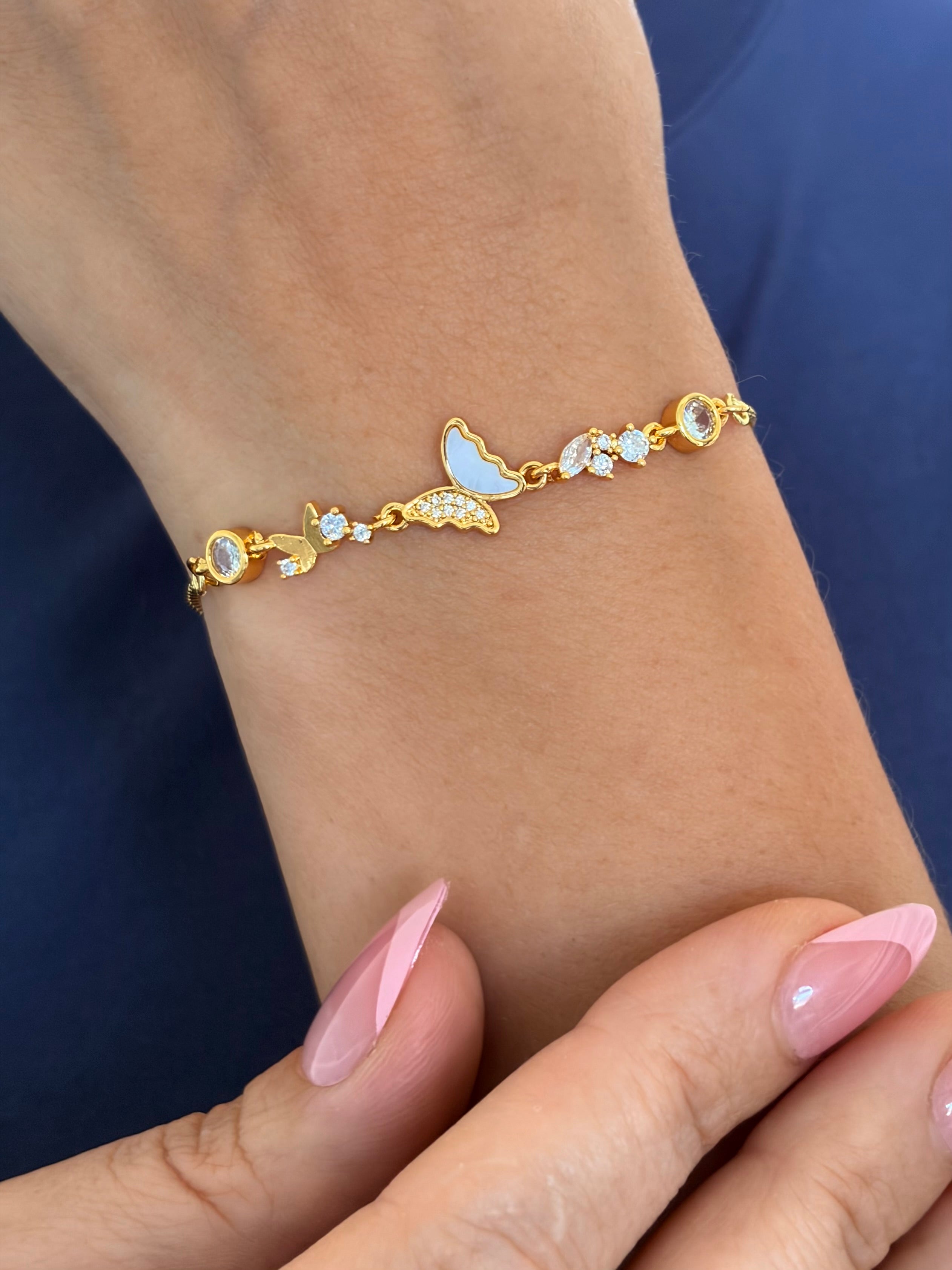 Butterfly bracelet with slider chain