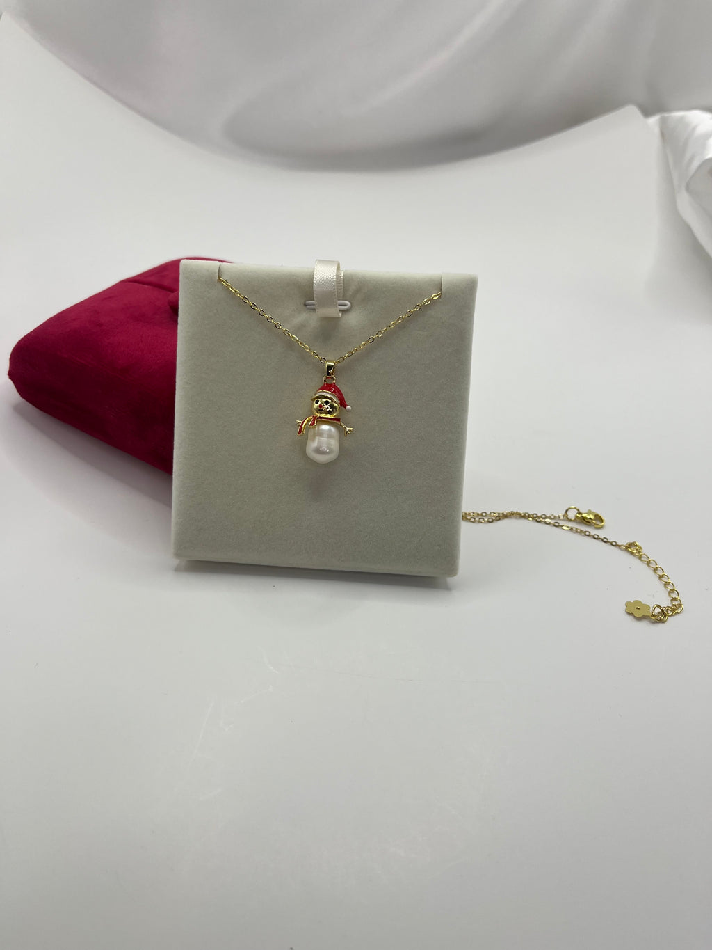 Natural freshwater Pearl Snowman Necklace: 18K Gold Plated Christmas Pendant
, including velvet box