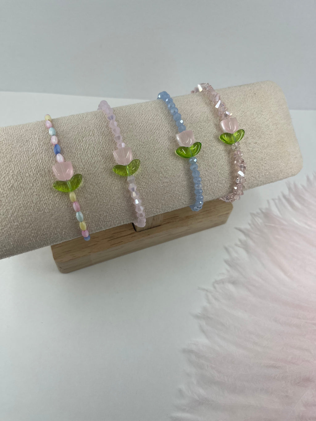 Beaded Bracelet with Flowers, 18K Gold Plated slider