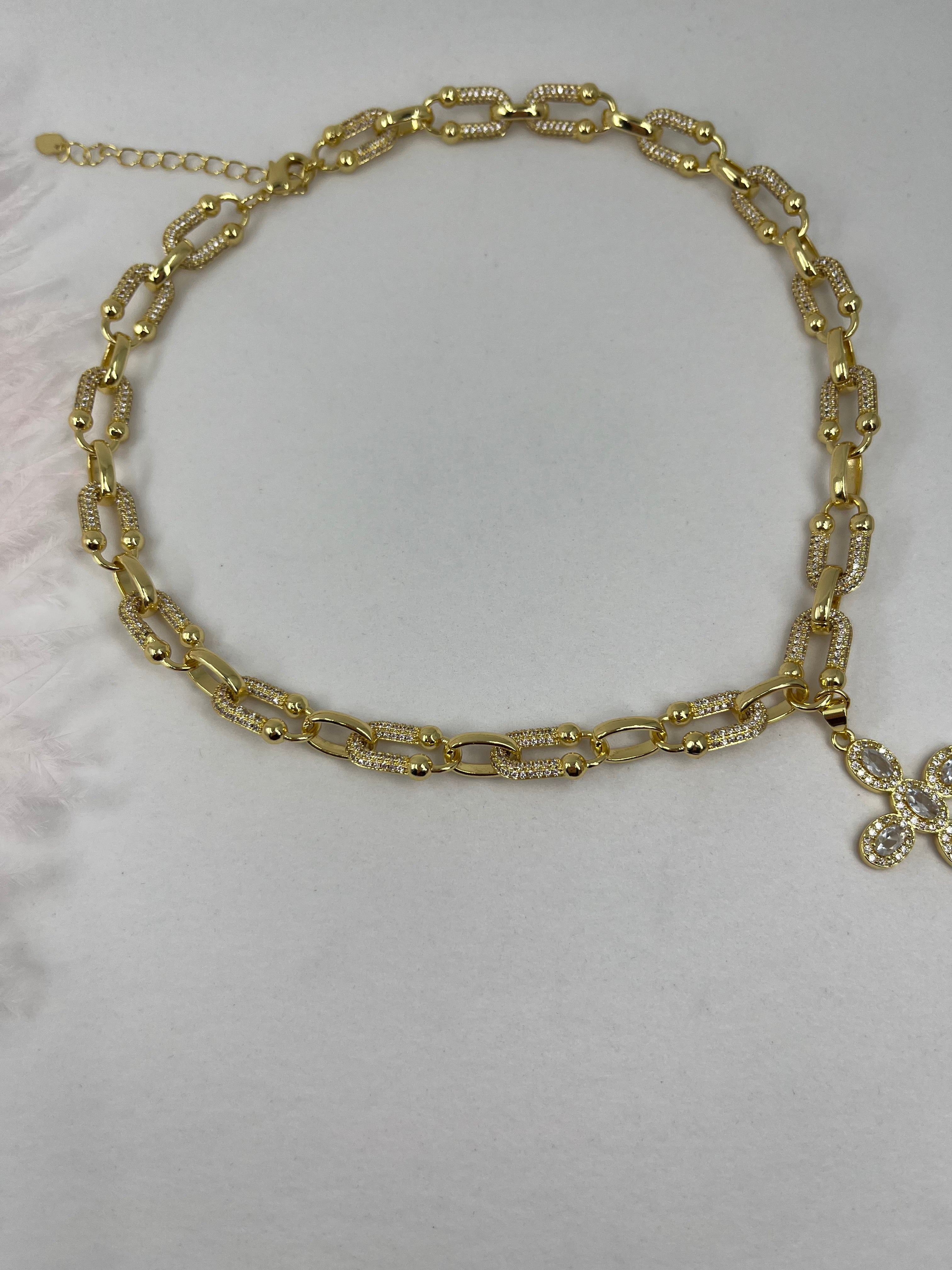 Zirconia chain necklace with cross pendant
