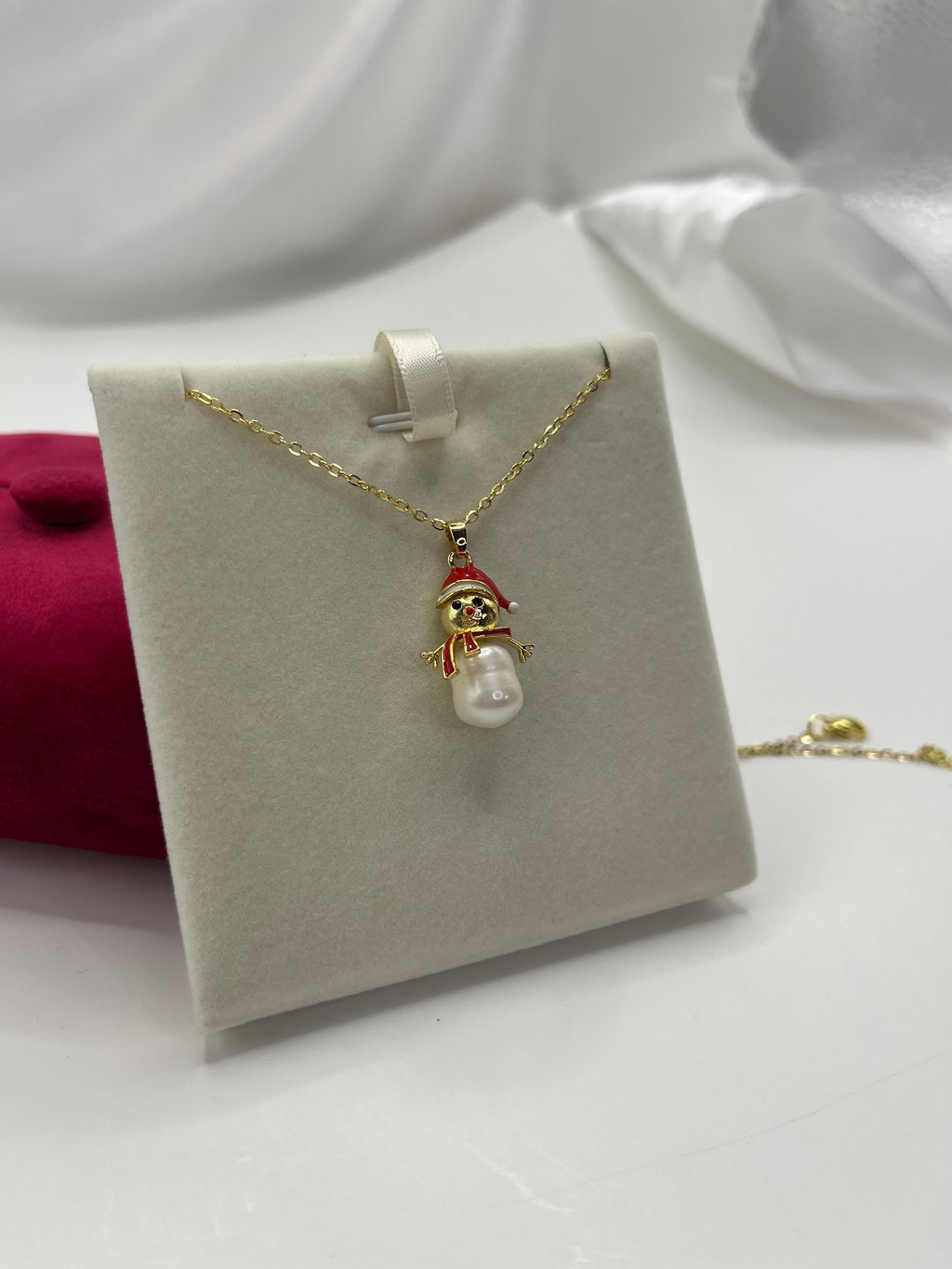 Natural freshwater Pearl Snowman Necklace: 18K Gold Plated Christmas Pendant
, including velvet box