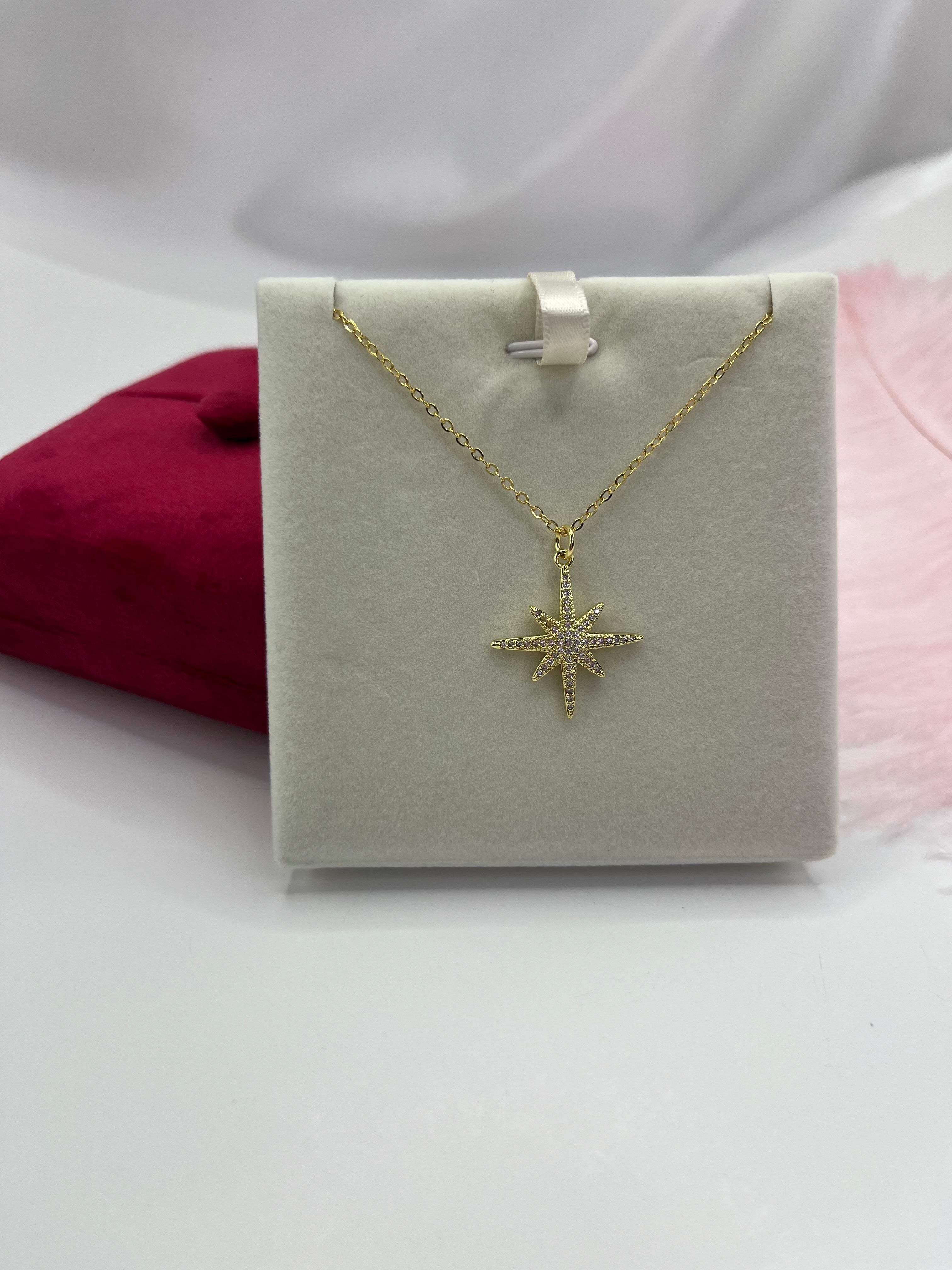 Choker necklace with zirconia star pendants: 18K Gold Plated