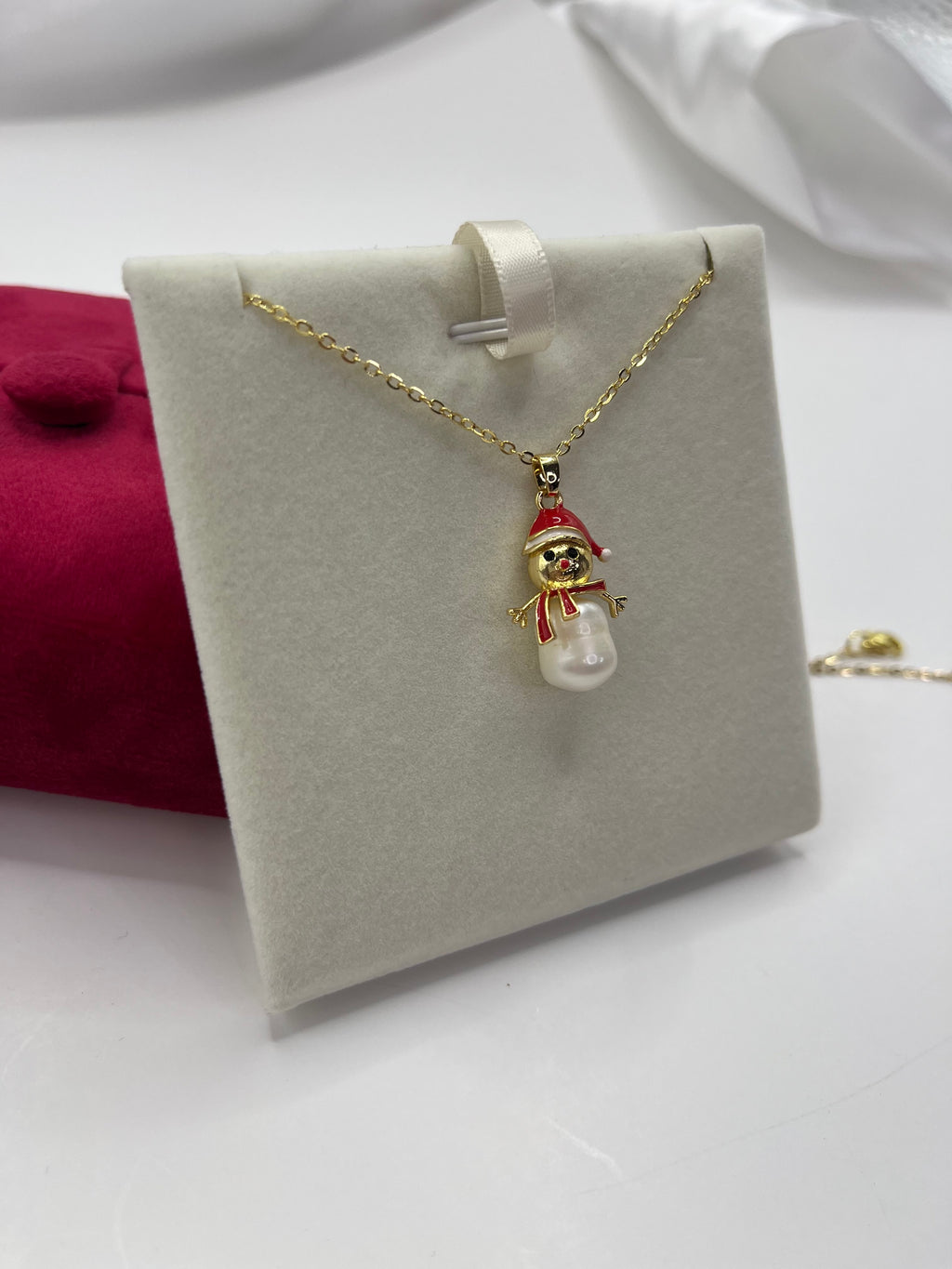 Natural freshwater Pearl Snowman Necklace: 18K Gold Plated Christmas Pendant
, including velvet box