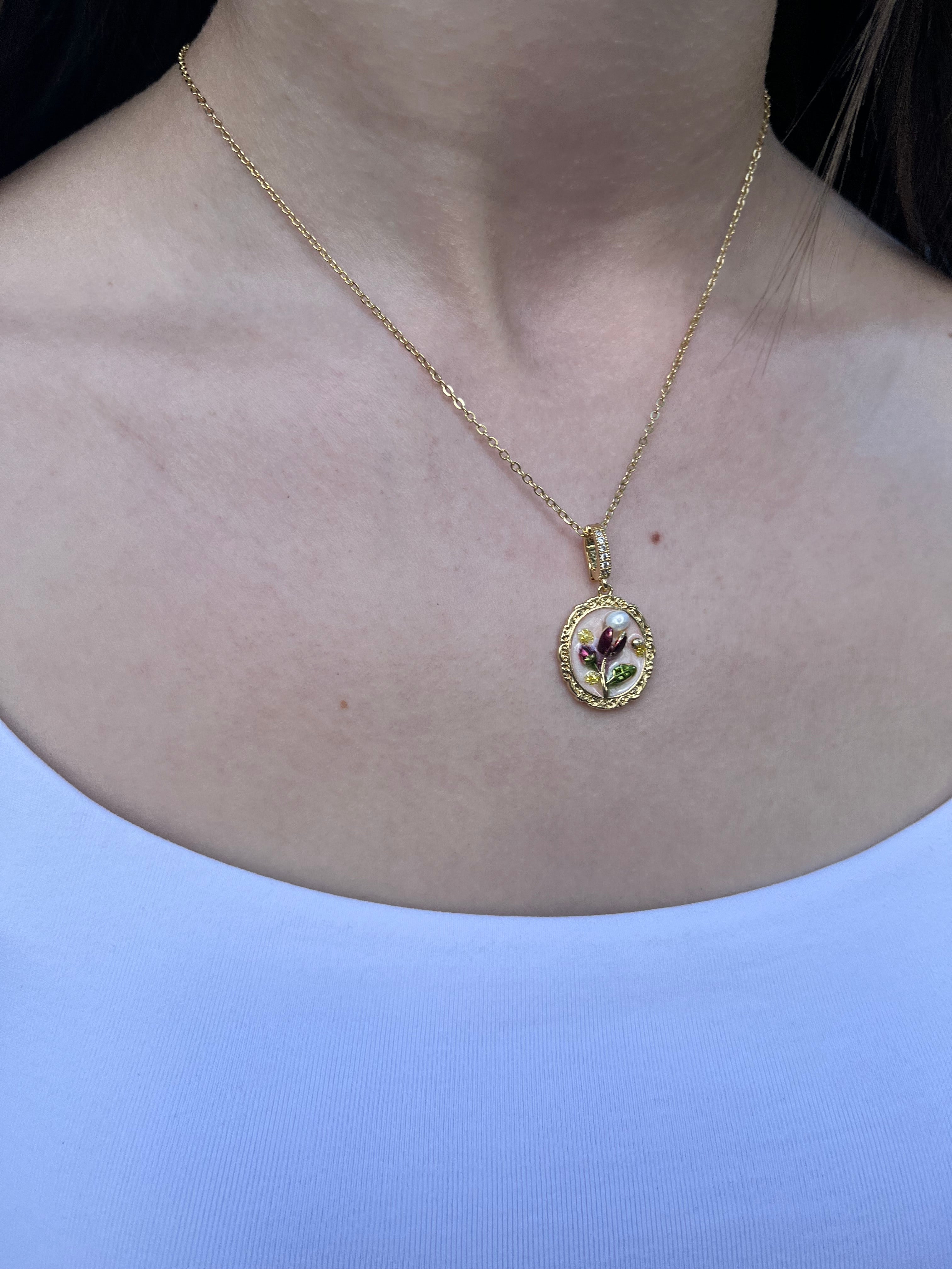 18K Gold Flower Enamel Pearl Pendant Necklace