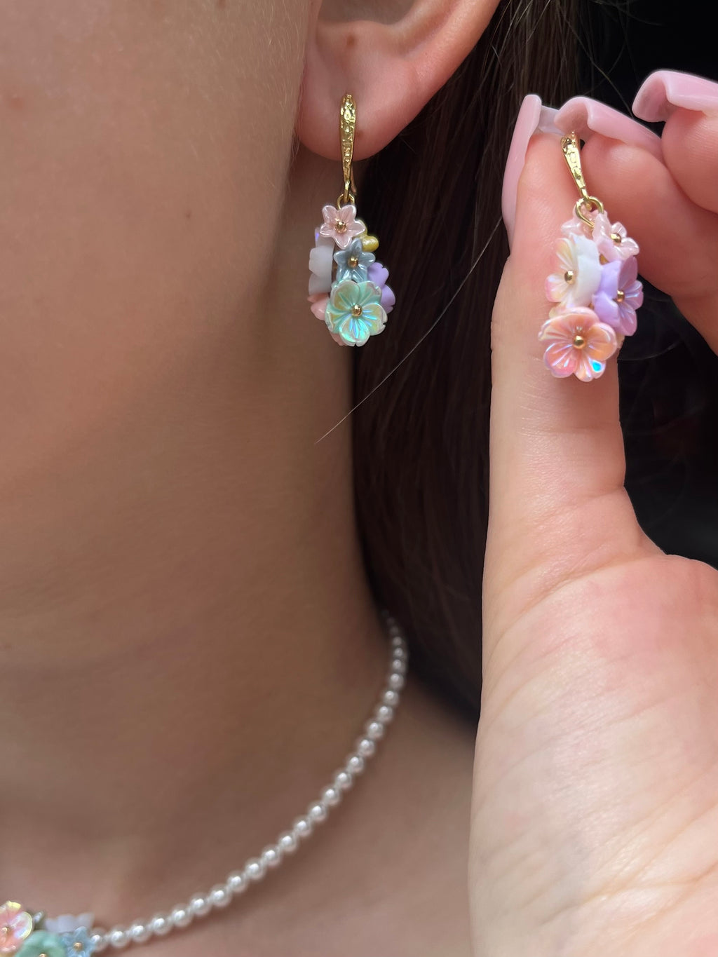 Pearl Flowers Choker Necklace with earrings : 18K Gold Plated