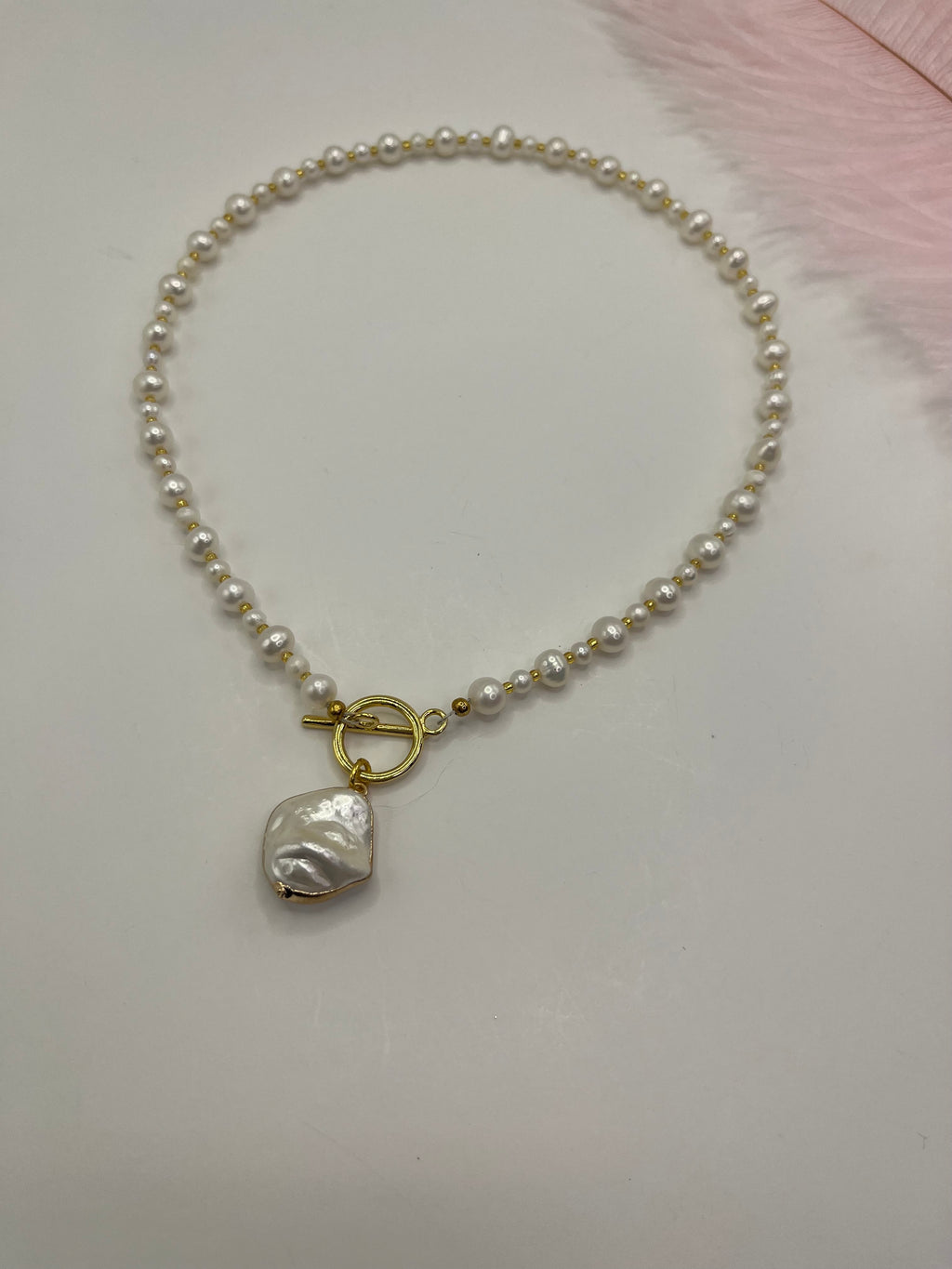 Pearl Choker Necklace with Shell pendant: 18K Gold Plated