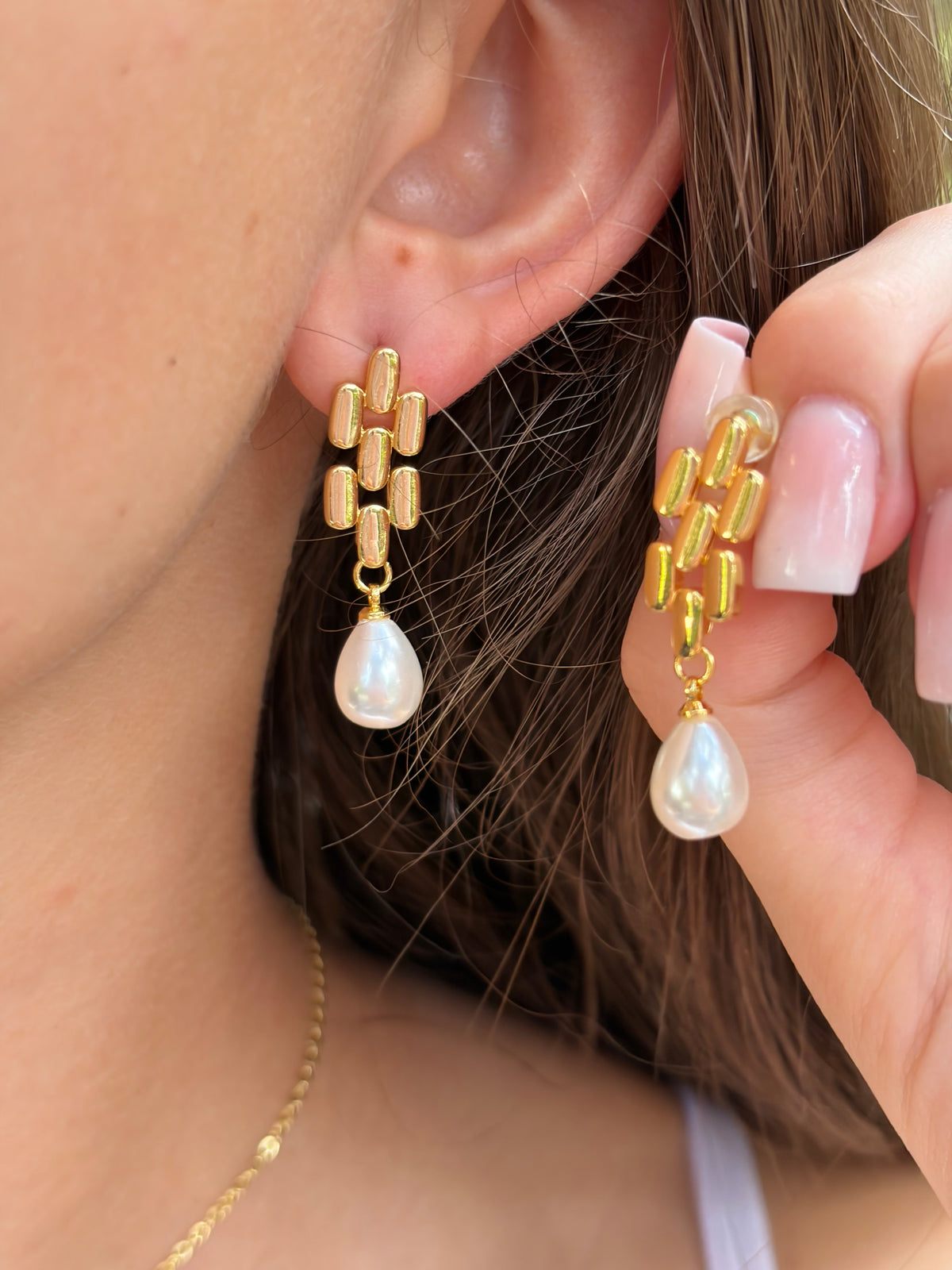 Pearl Drop Earrings, 18K gold plated