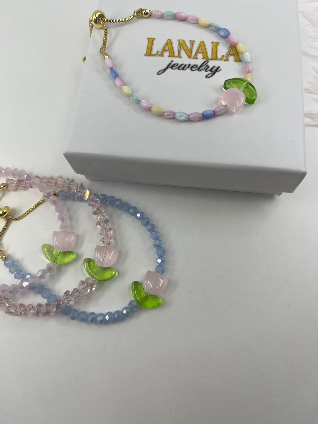 Beaded Bracelet with Flowers, 18K Gold Plated slider