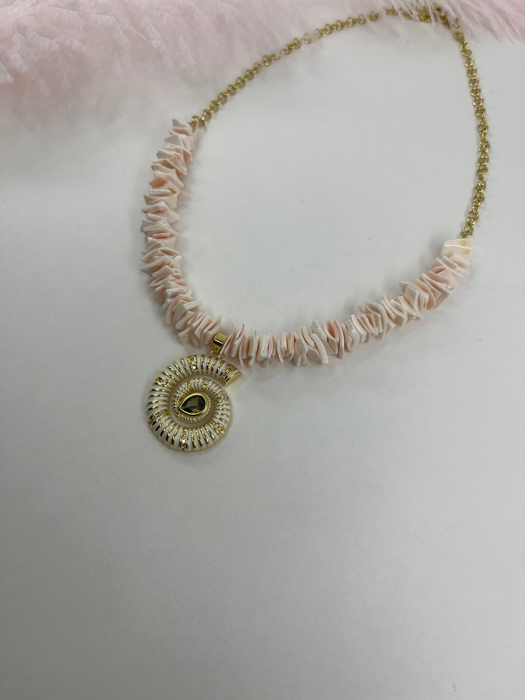 Natural Shell Necklace with Conch Charm, 18K Gold Plated