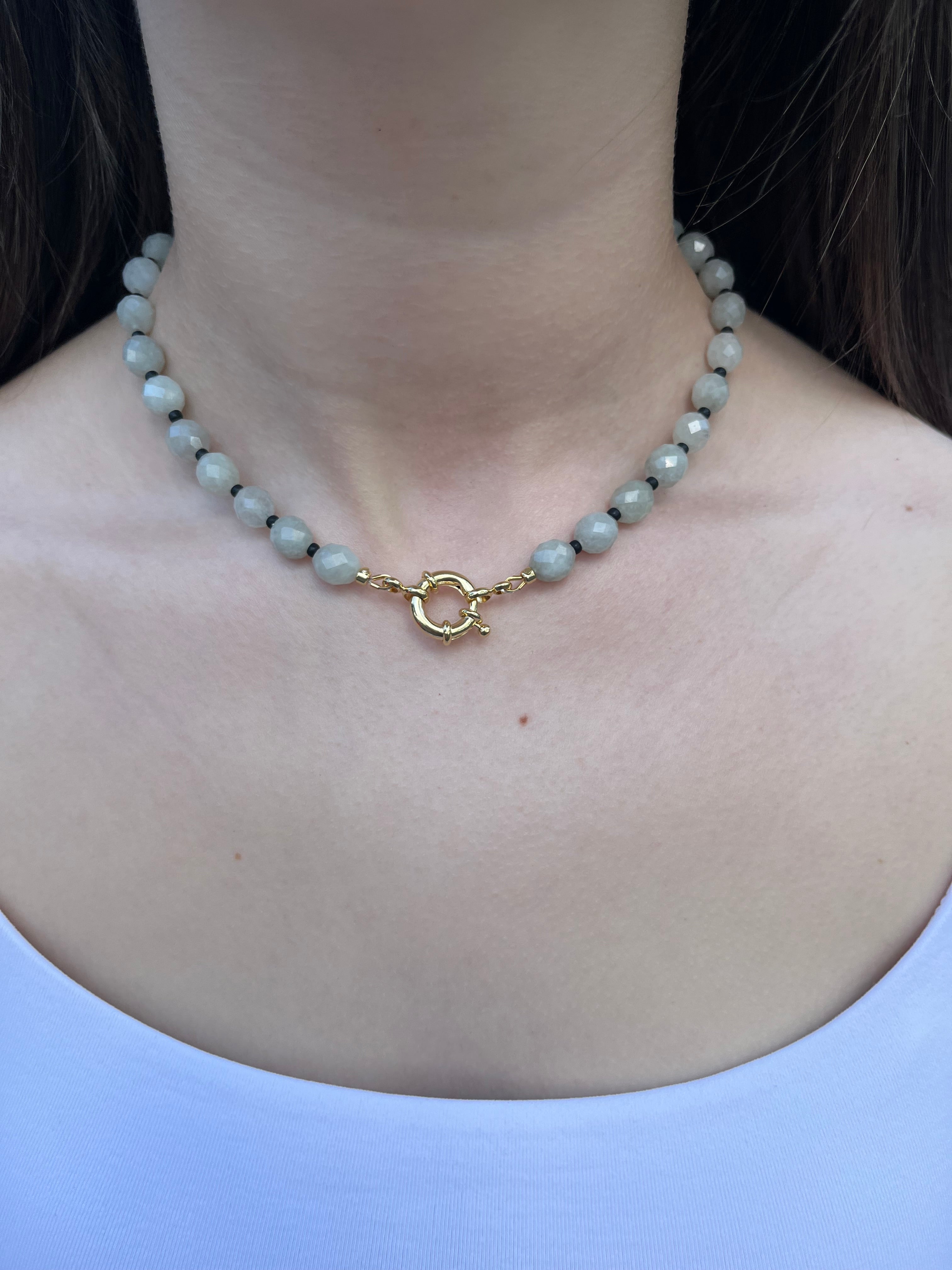 Natural Malaysia Jade Necklace with Gold clasp