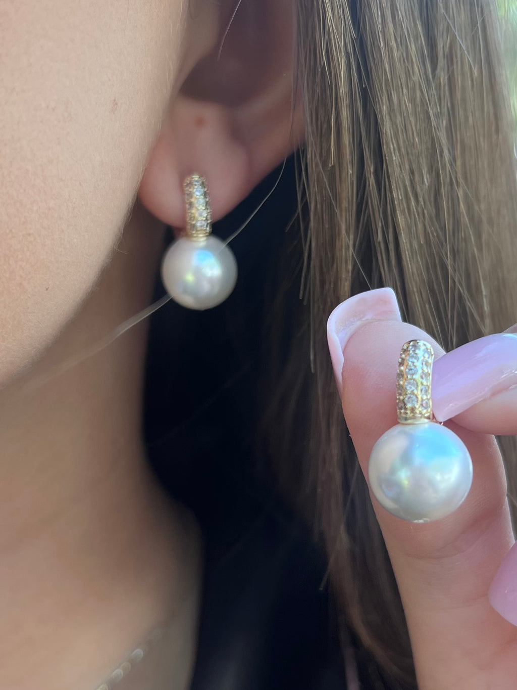 Natural Pearl Shell Gold Zirconia Earrings