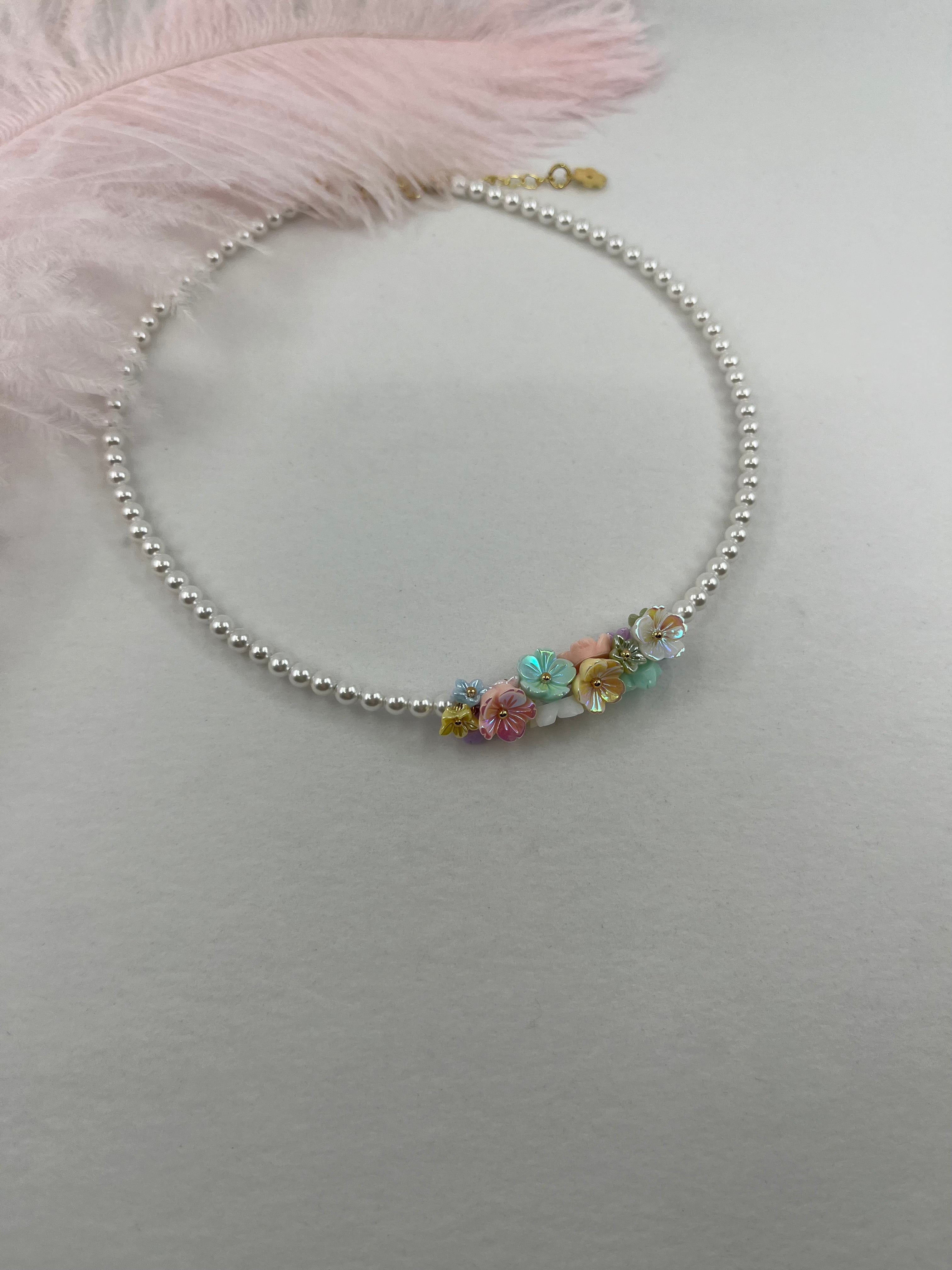 Pearl Flowers Choker Necklace with earrings : 18K Gold Plated