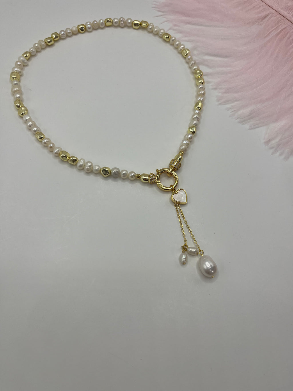Freshwater Pearl Choker Necklace with heart pendant: 18K Gold Plated