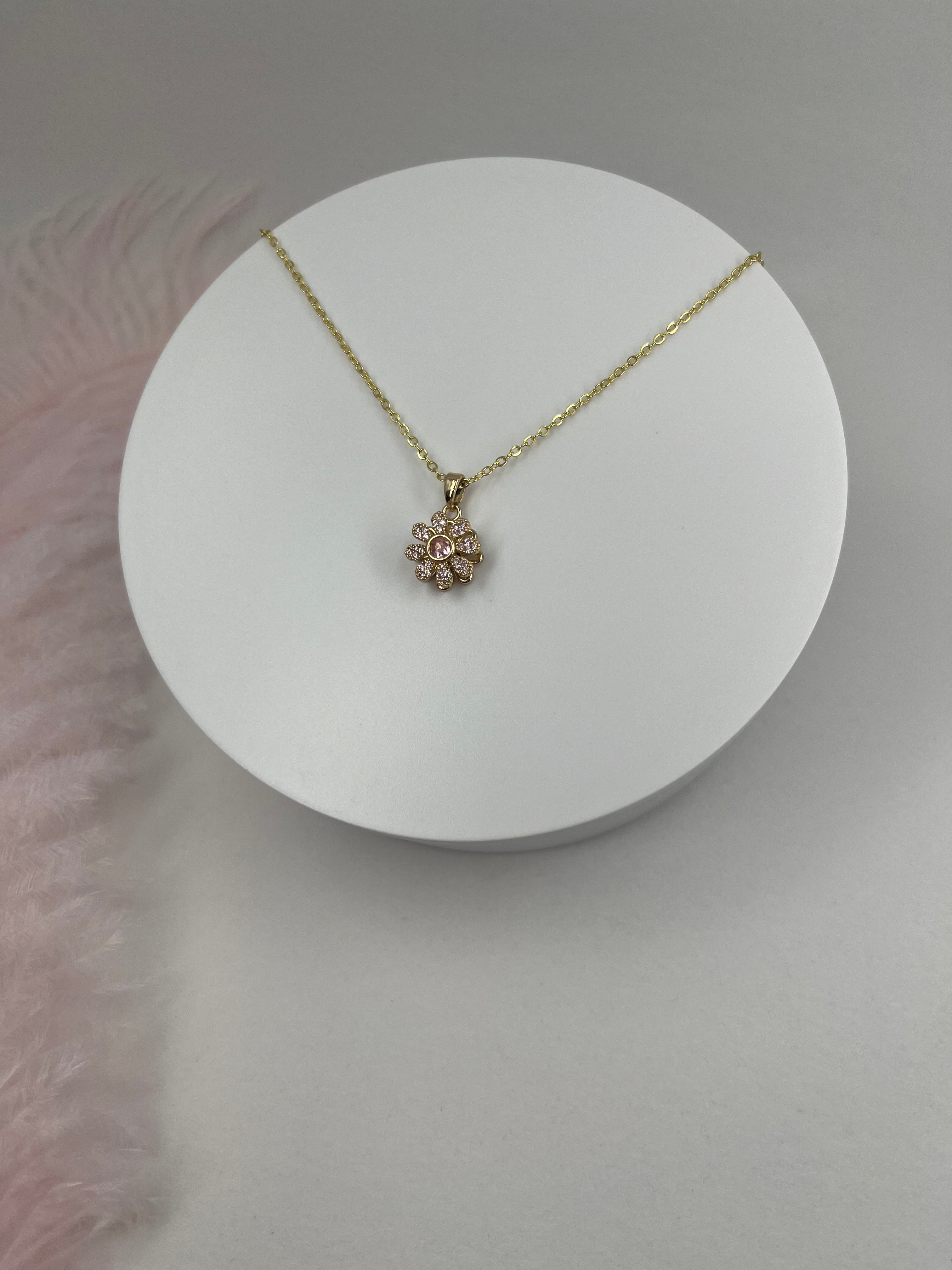 18K Gold Flower Spinner Pendant Necklace
