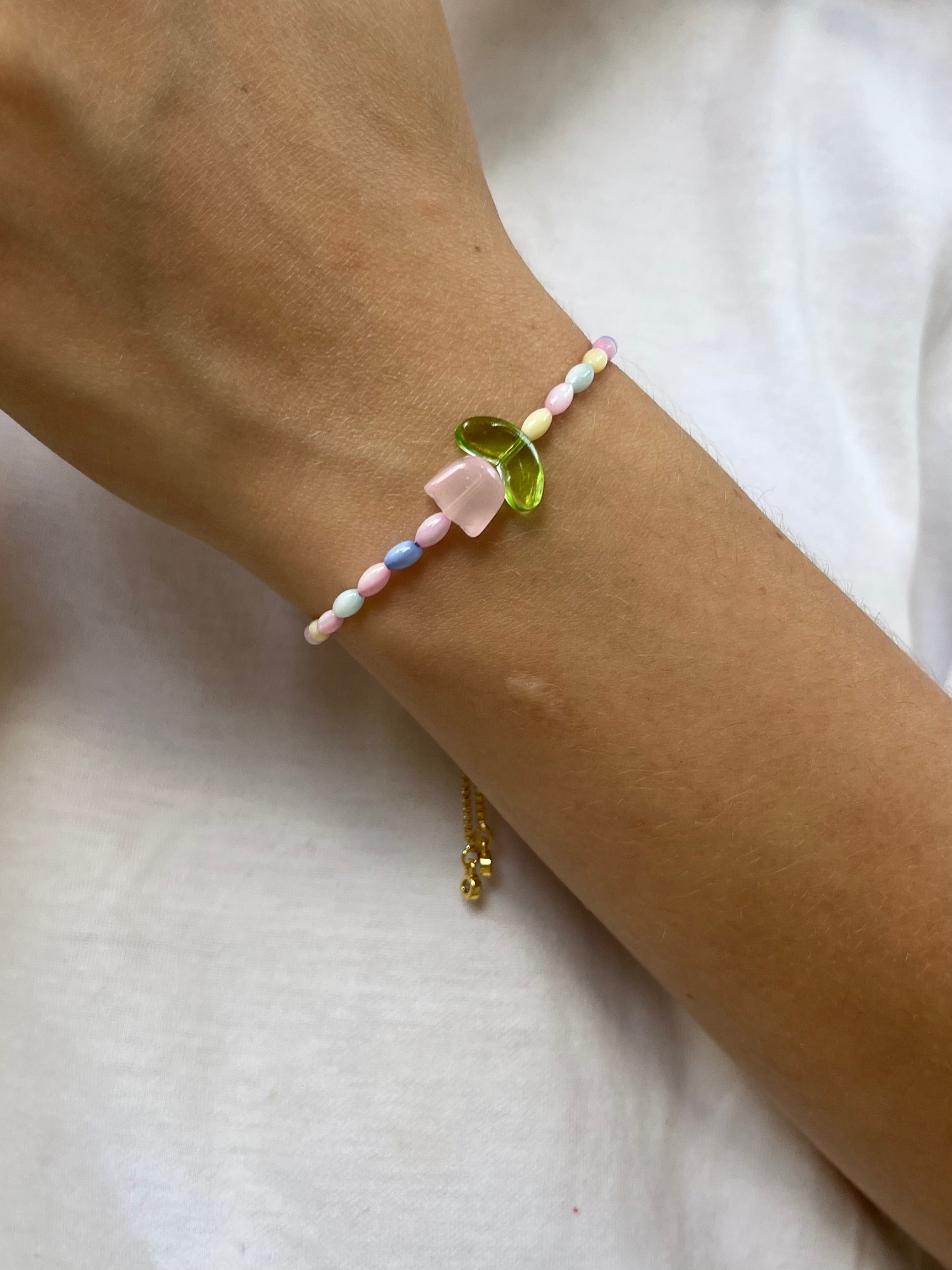 Beaded Bracelet with Flowers, 18K Gold Plated slider