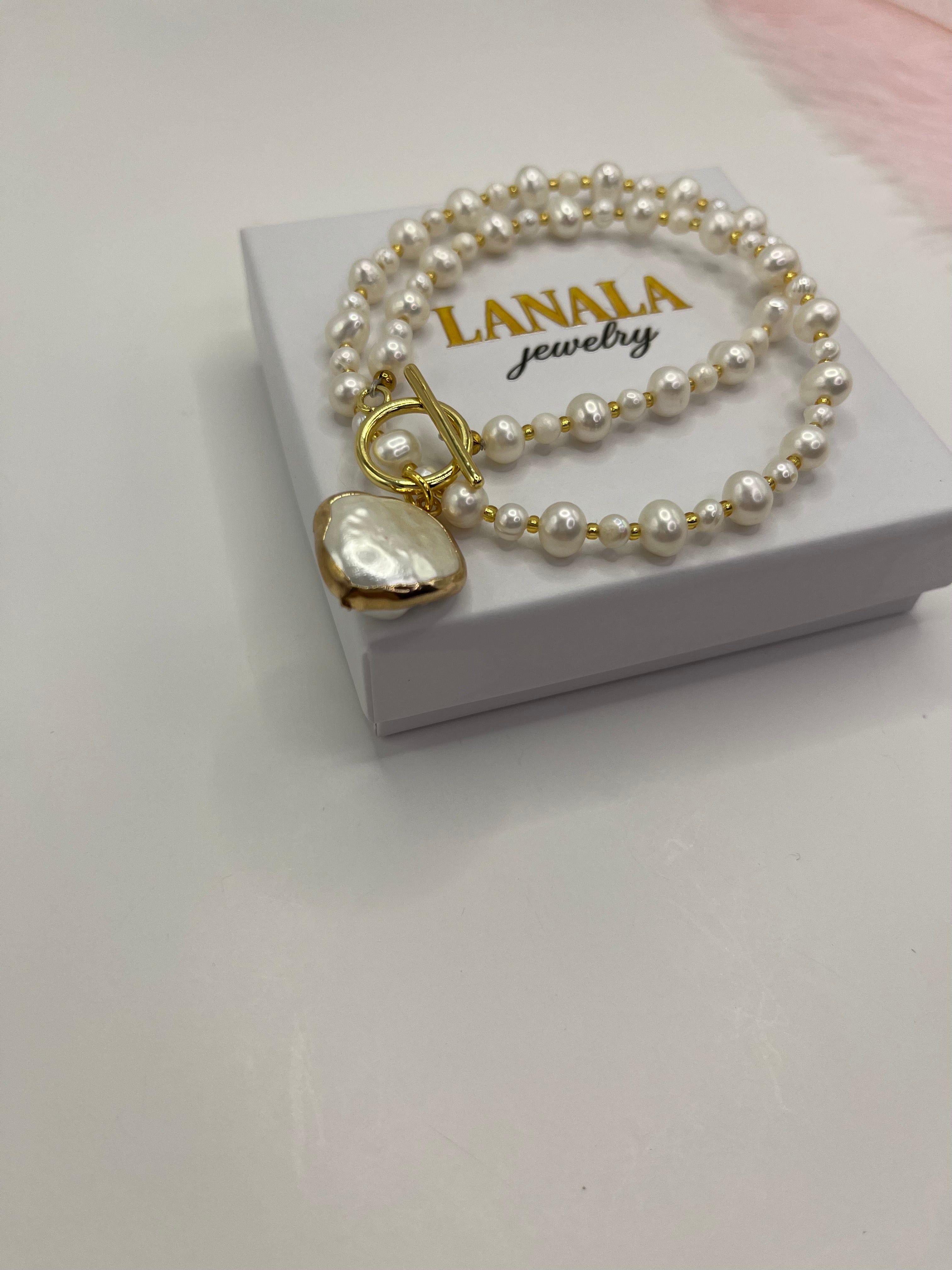 Pearl Choker Necklace with Shell pendant: 18K Gold Plated