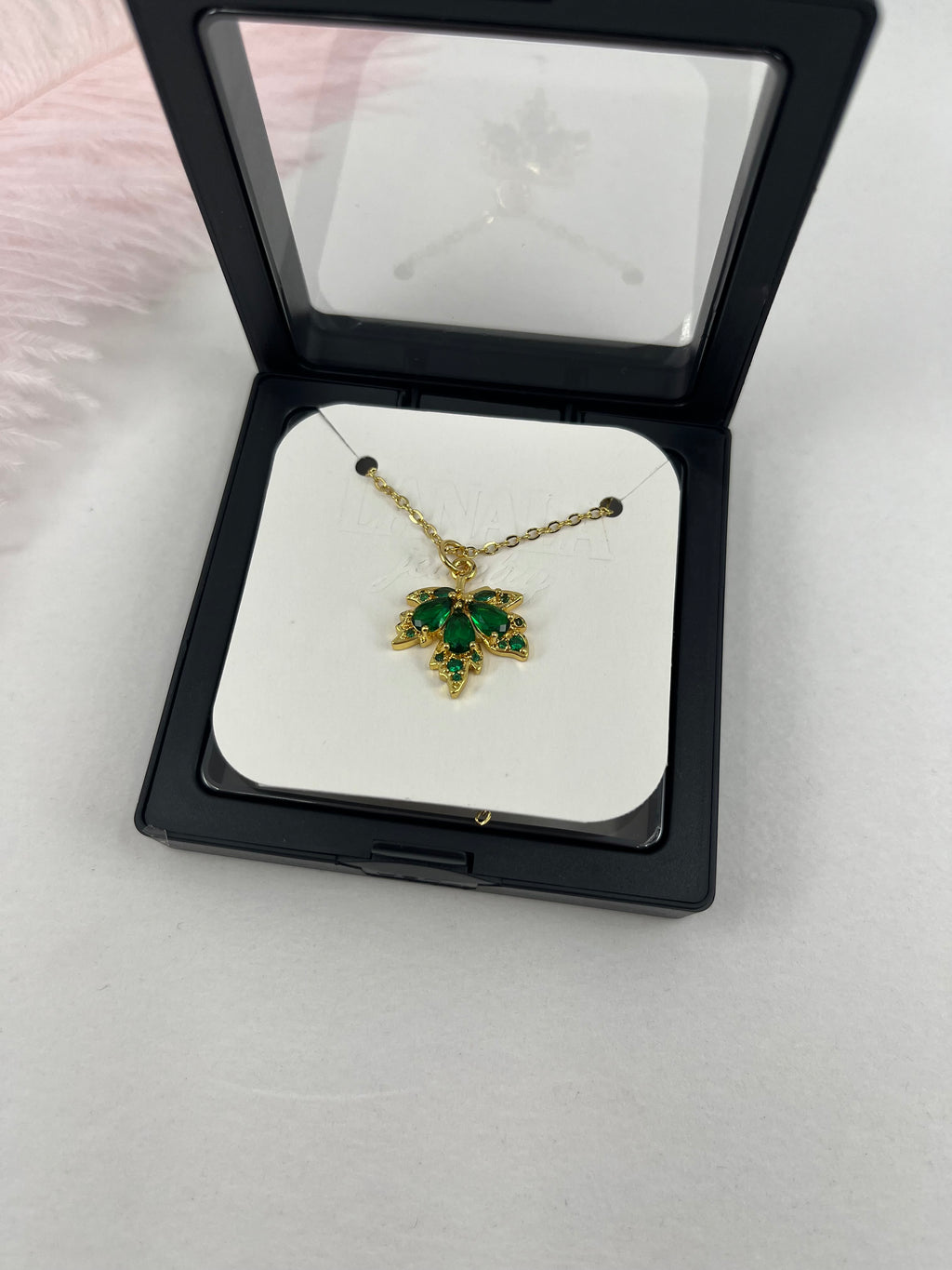 Necklace with 18K Gold maple leaf pendant