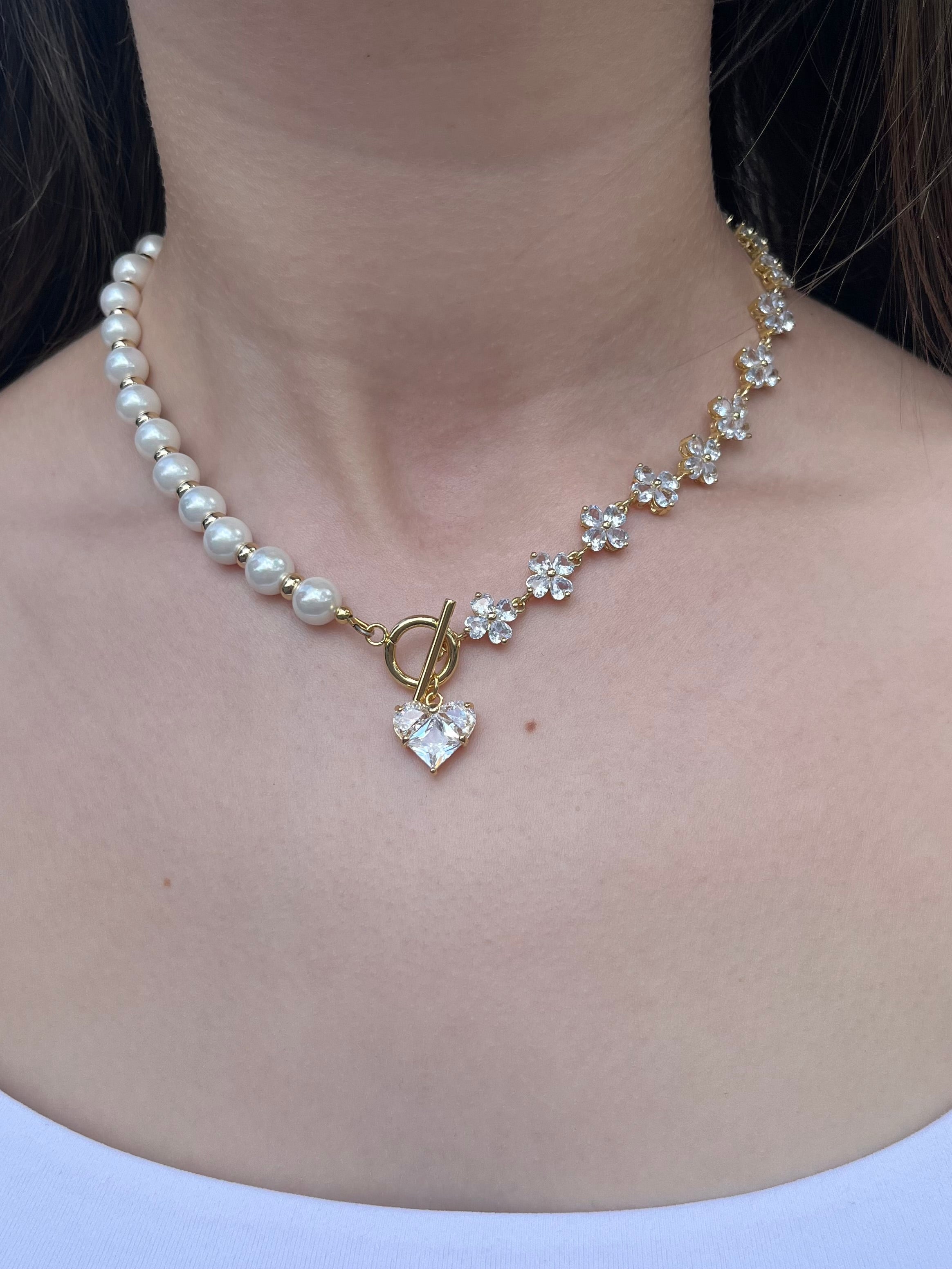 Asymmetrical Pearl Necklace with earrings : 18K Gold Plated