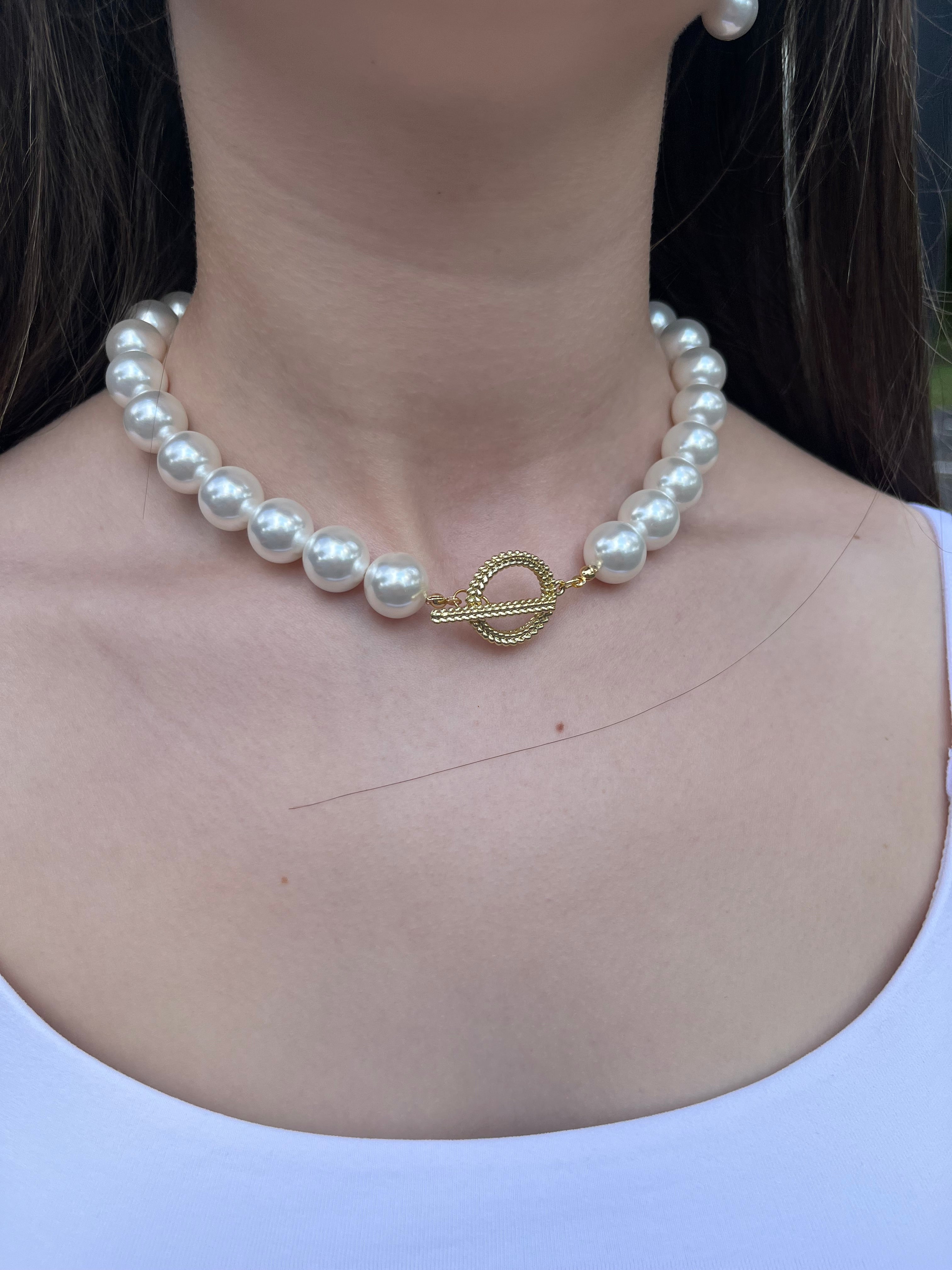 Shell Pearl Necklace and earrings, 18K Gold Plated Clasp