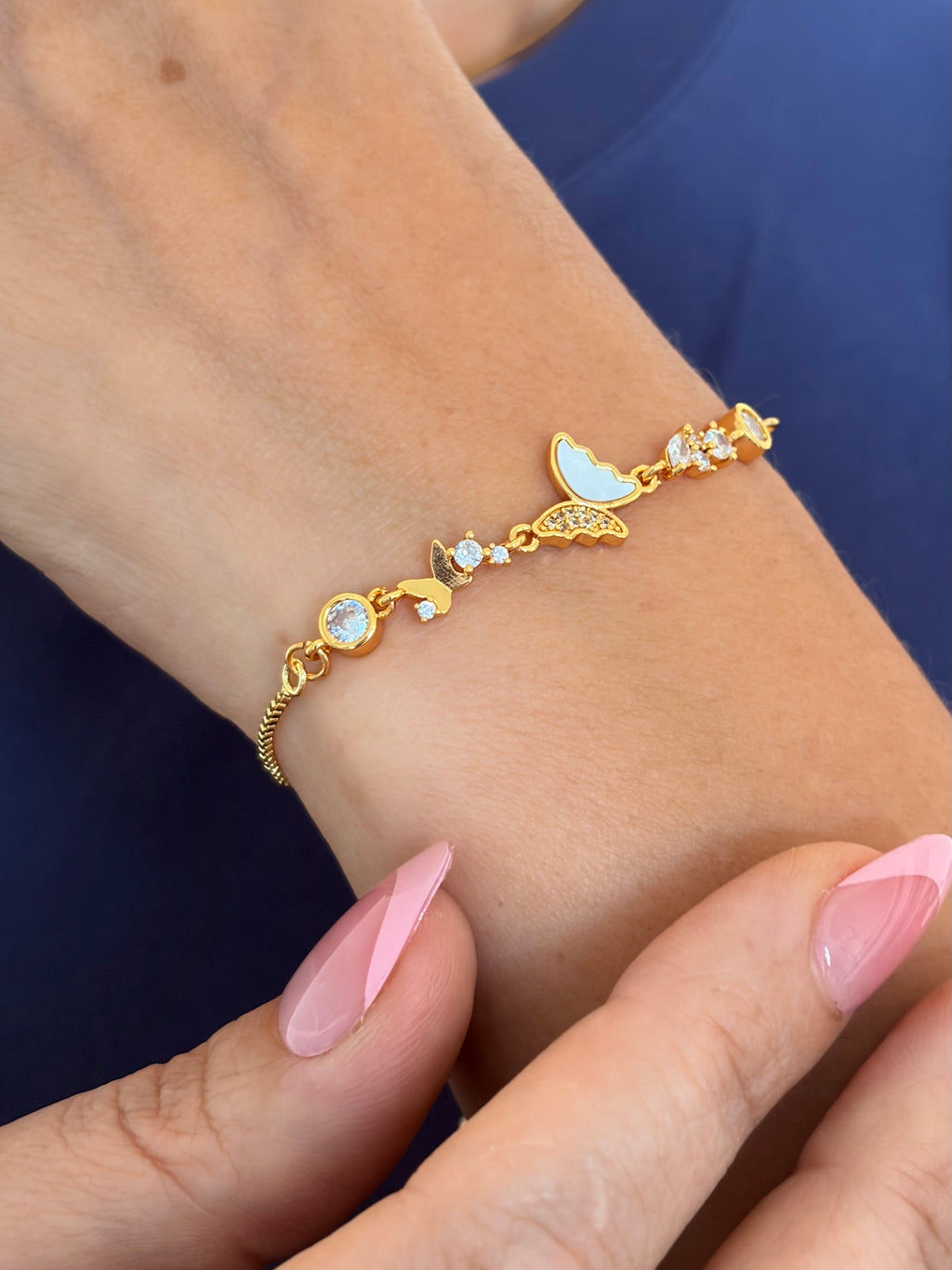 Butterfly bracelet with slider chain