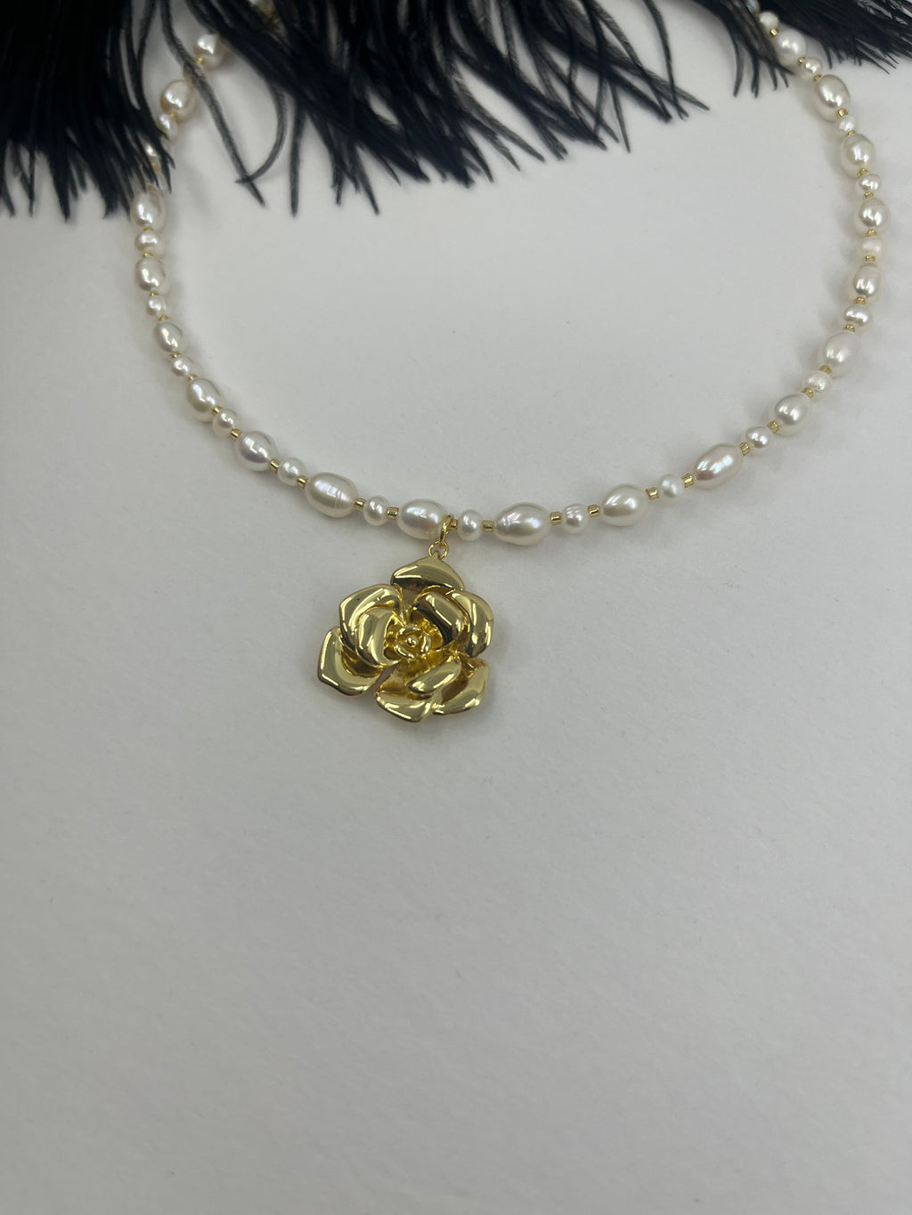 Pearl Necklace with rose pendant: 18K Gold Plated