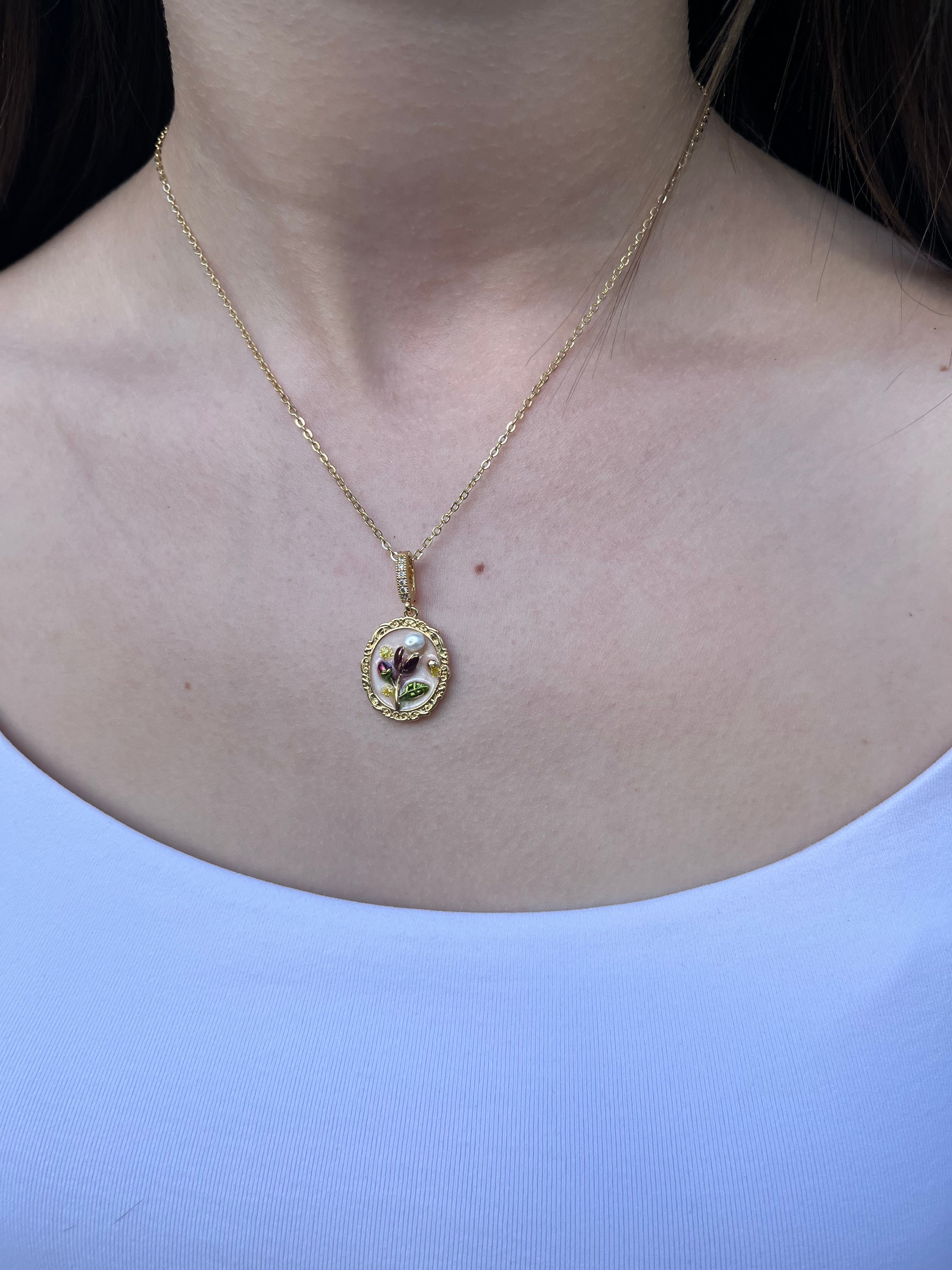 18K Gold Flower Enamel Pearl Pendant Necklace