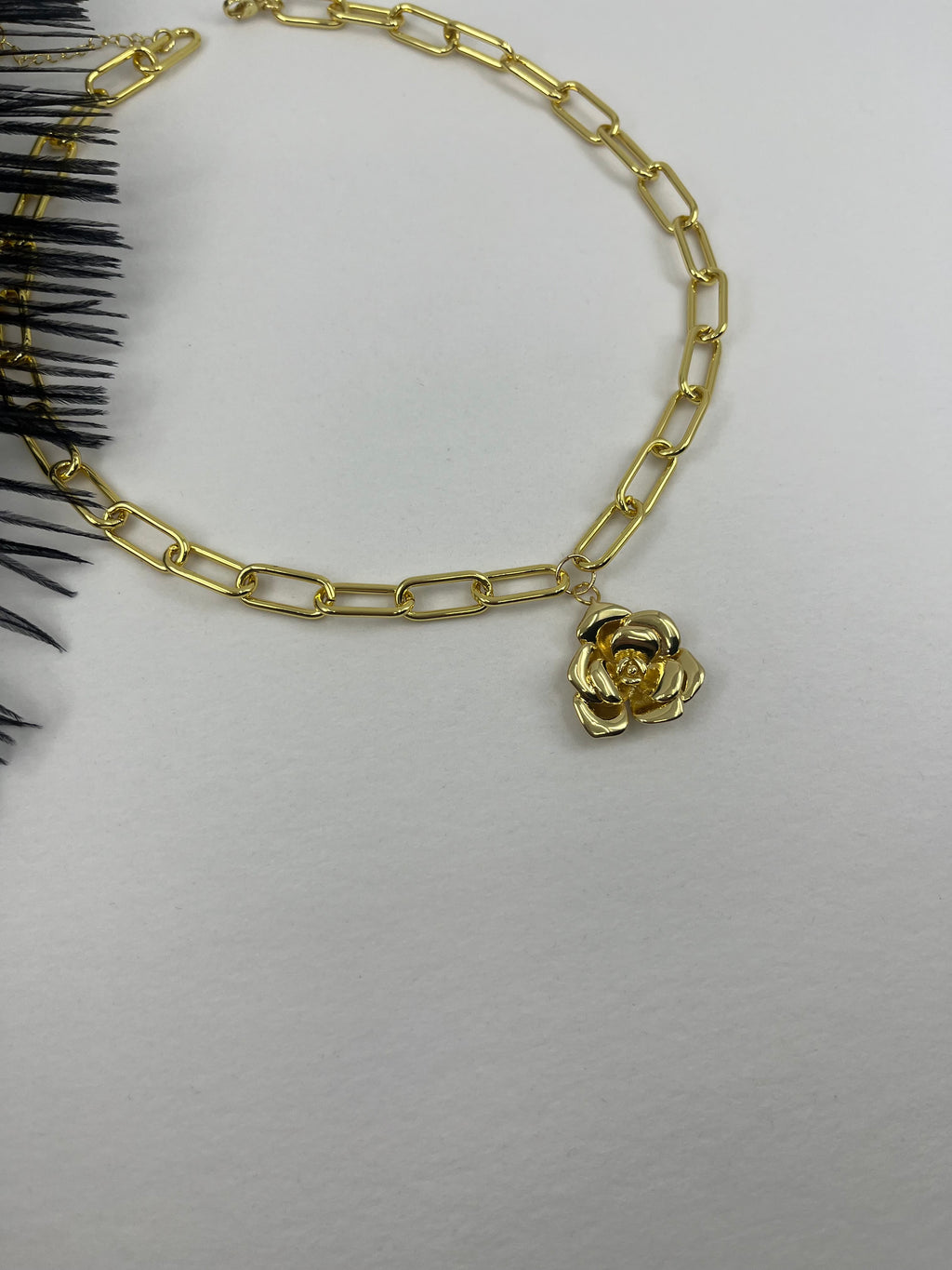 18K Gold Chunky Chain Necklace with rose