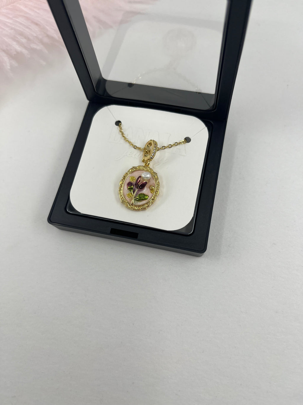 18K Gold Flower Enamel Pearl Pendant Necklace