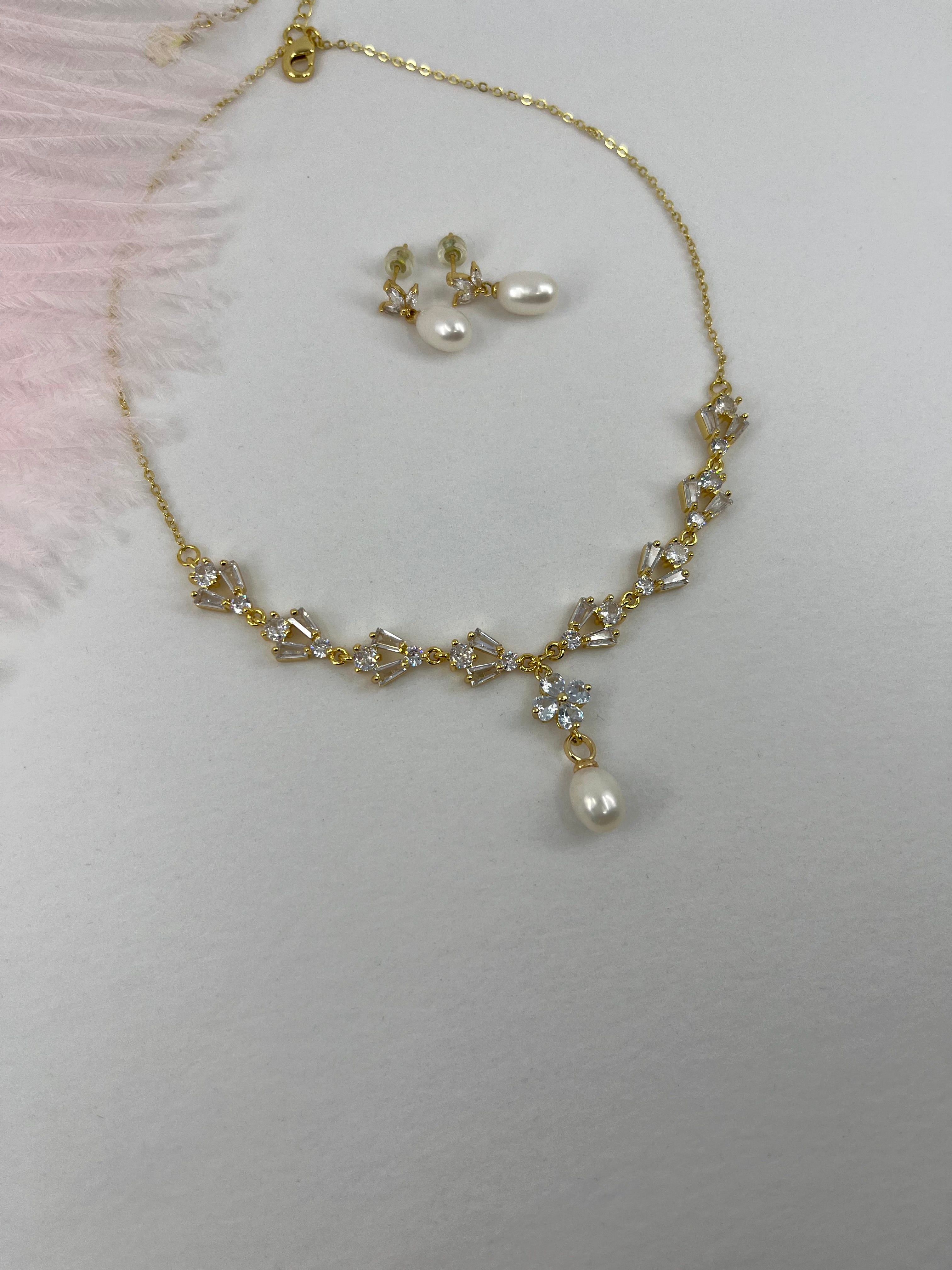 Natural Pearl & Zirconia Necklace with Earrings – 18K Gold Plated, Gift Box