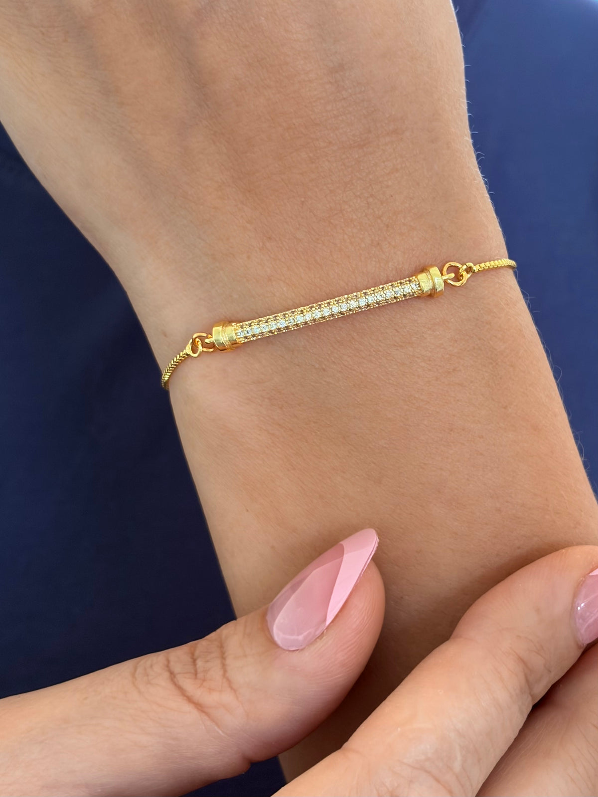 Zirconia bar bracelet with slider chain