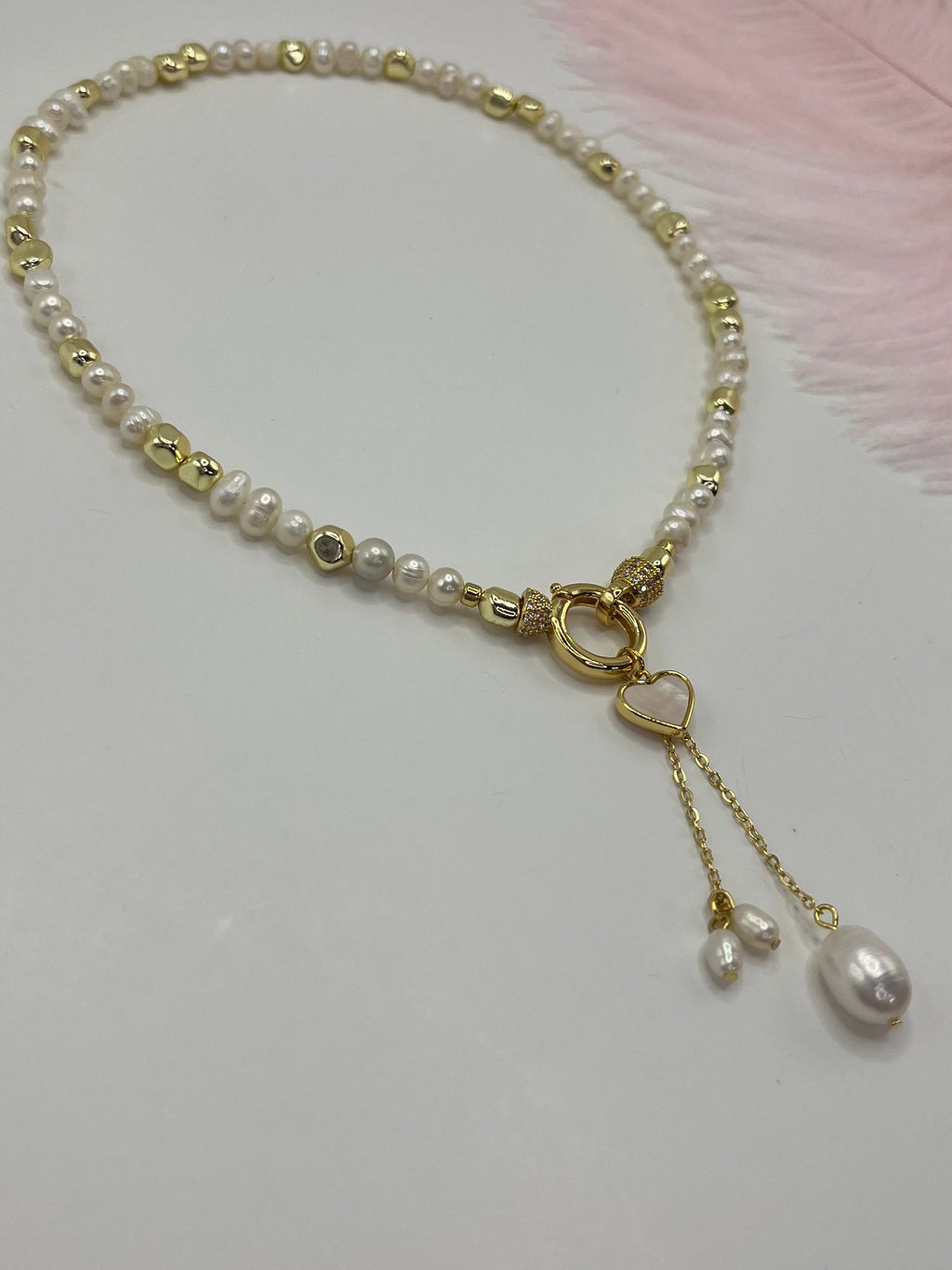 Freshwater Pearl Choker Necklace with heart pendant: 18K Gold Plated