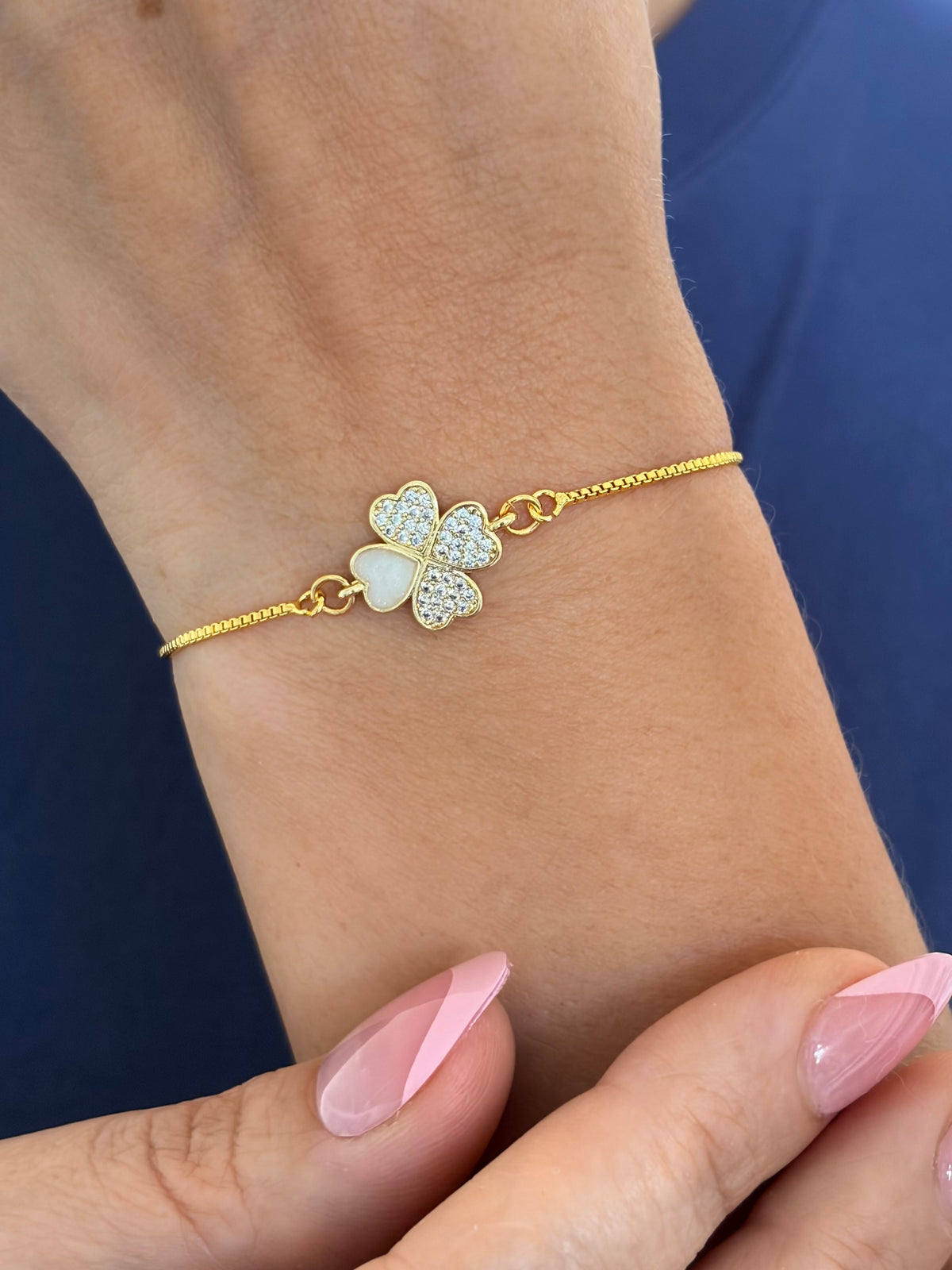 Zirconia clover bracelet with slider chain