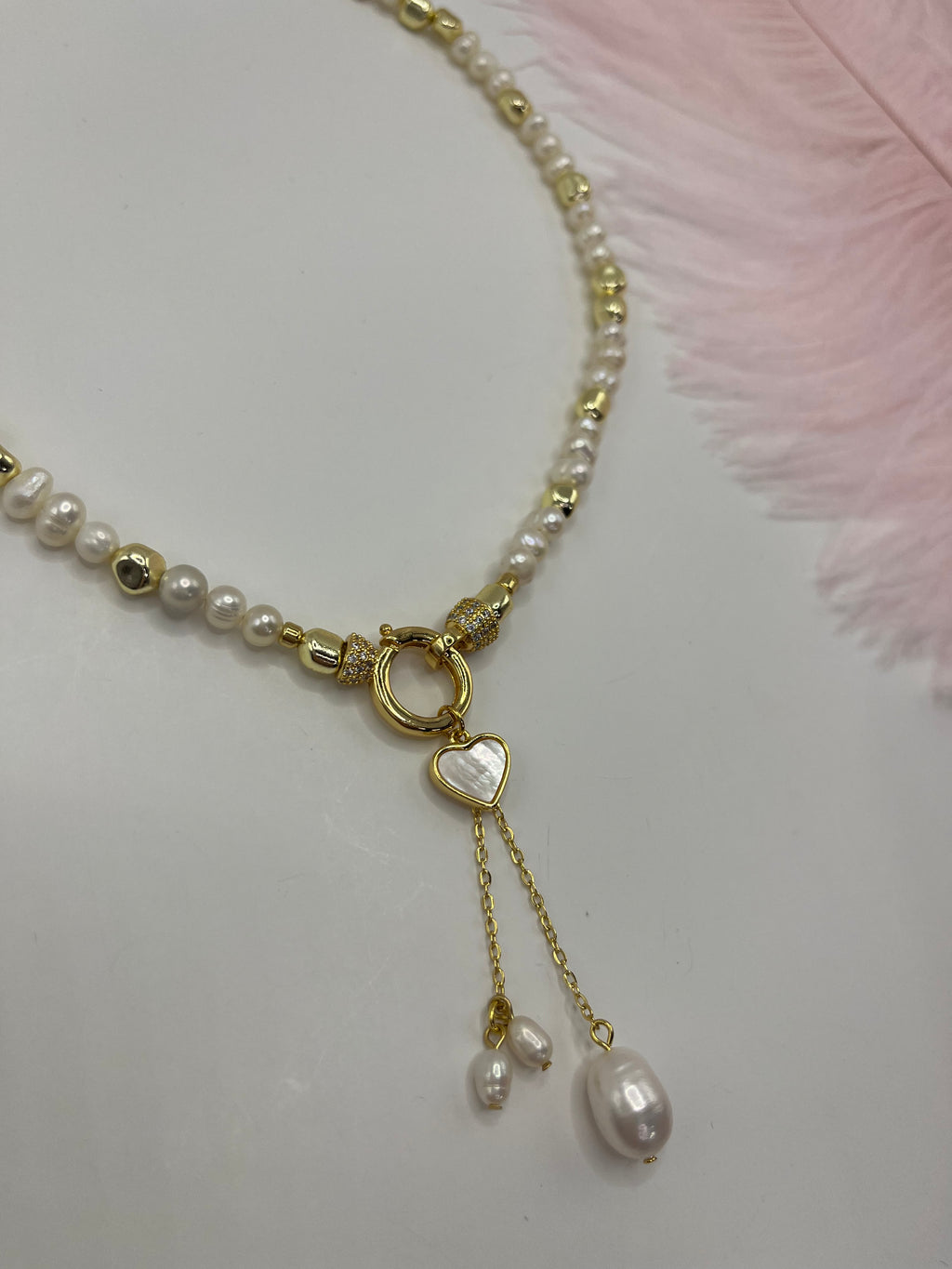 Freshwater Pearl Choker Necklace with heart pendant: 18K Gold Plated
